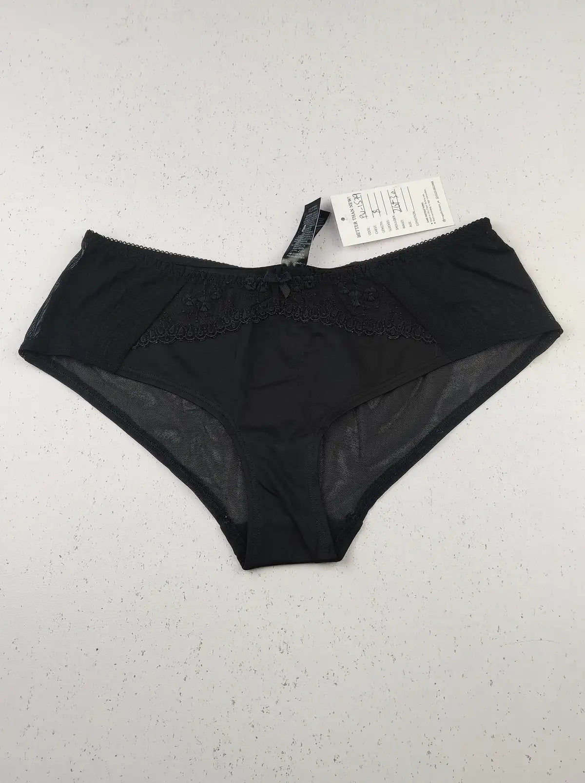Buy online pre-used pre-loved 100% authentic & Original branded Marks & Spencer (PU-1579) available in Pakistan. Top international brands avilable.