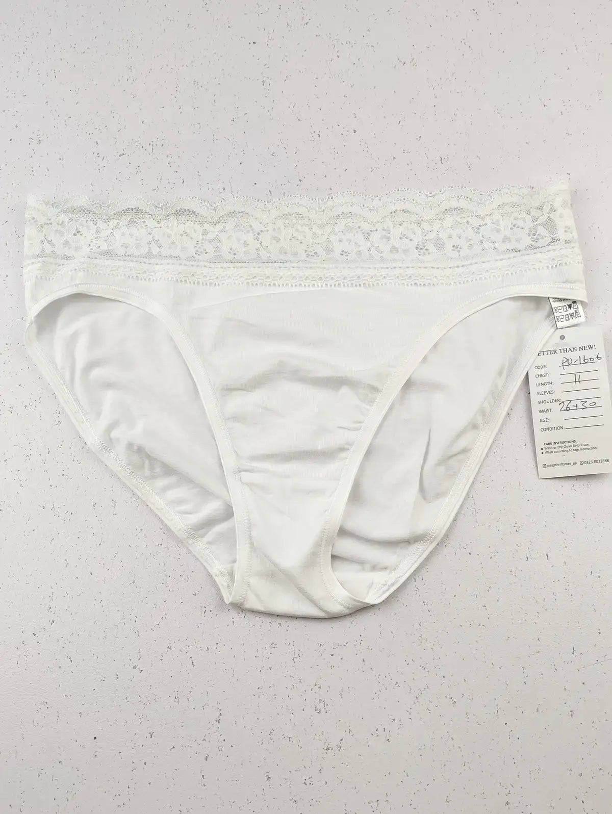 Buy online pre-used pre-loved 100% authentic & Original branded Unknown Brand (PU-1606) available in Pakistan. Top international brands avilable.