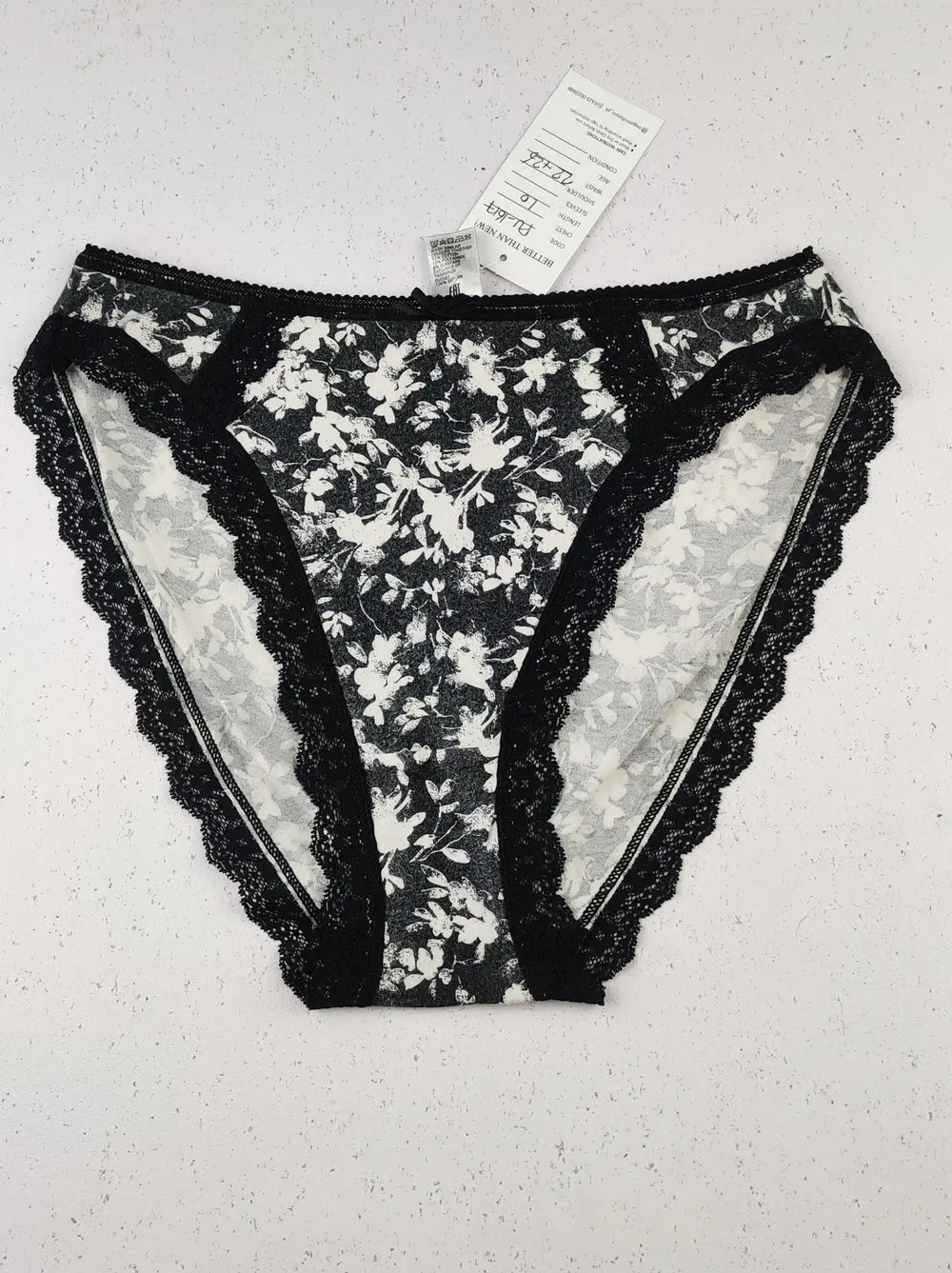 Buy online pre-used pre-loved 100% authentic & Original branded Marks & Spencer (PU-1617) available in Pakistan. Top international brands avilable.