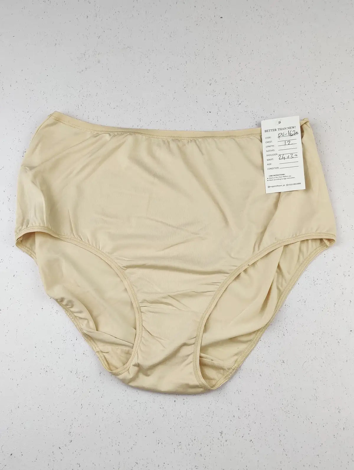 Buy online pre-used pre-loved 100% authentic & Original branded Unknown Brand (PU-1620) available in Pakistan. Top international brands avilable.