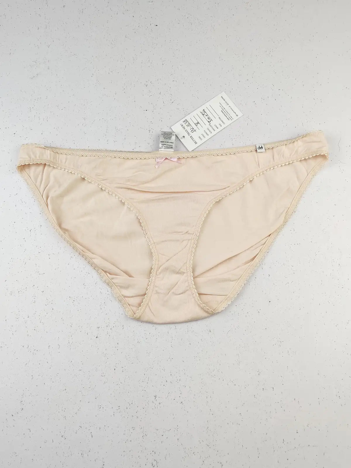 Buy online pre-used pre-loved 100% authentic & Original branded Pretty Polly (PU-1638) available in Pakistan. Top international brands avilable.