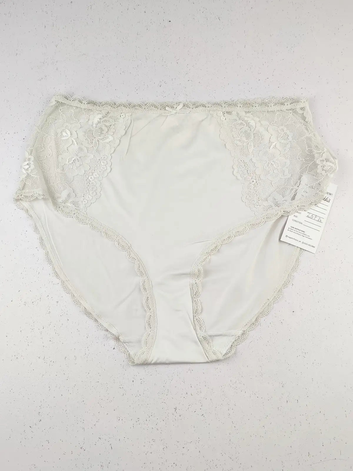 Buy online pre-used pre-loved 100% authentic & Original branded George (PU-1663) available in Pakistan. Top international brands avilable.