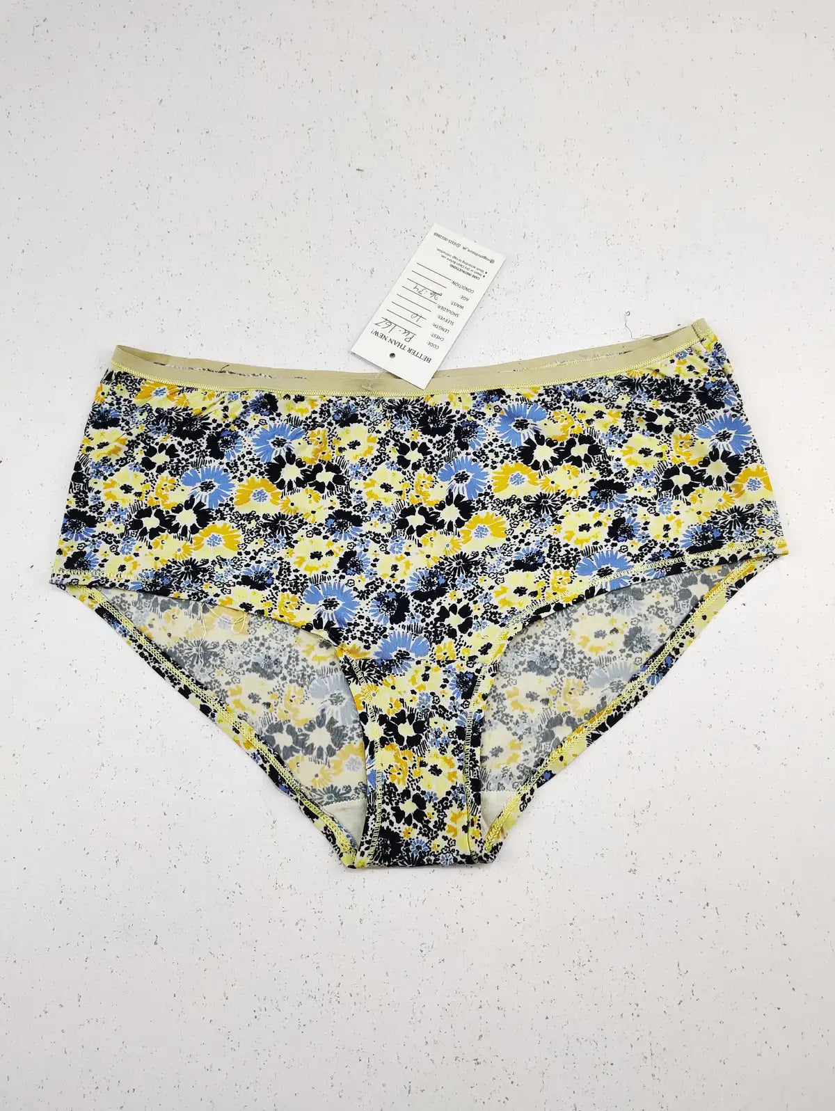 Buy online pre-used pre-loved 100% authentic & Original branded Marks & Spencer (PU-167) available in Pakistan. Top international brands avilable.