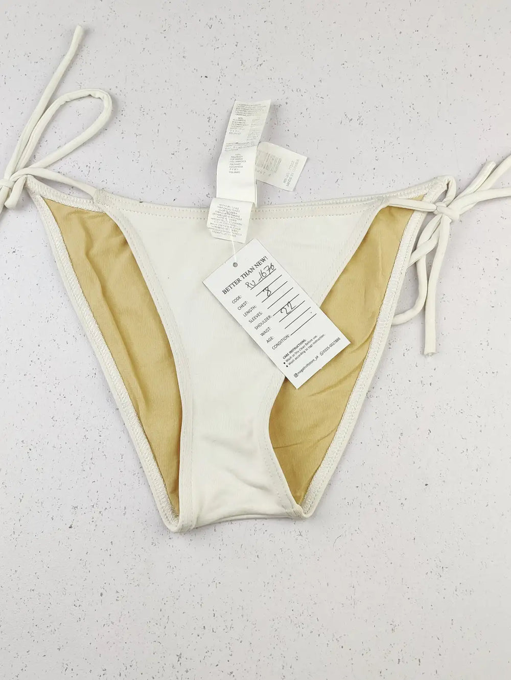 Buy online pre-used pre-loved 100% authentic & Original branded Unknown Brand (PU-1676) available in Pakistan. Top international brands avilable.