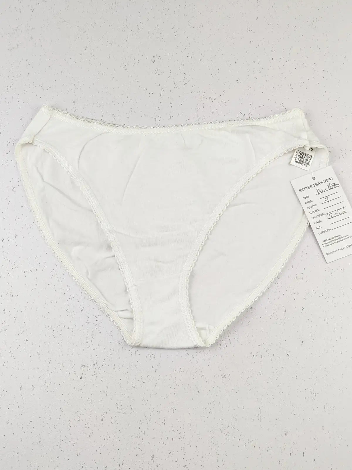Buy online pre-used pre-loved 100% authentic & Original branded Mark & Spencer (PU-1690) available in Pakistan. Top international brands avilable.