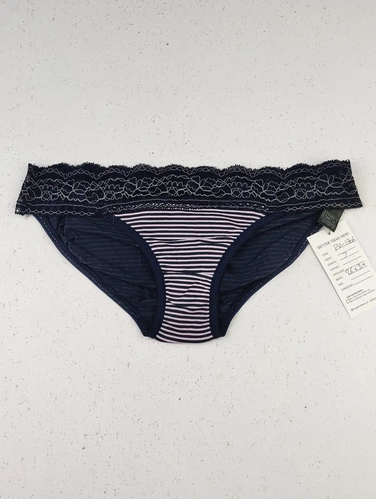 Buy online pre-used pre-loved 100% authentic & Original branded Mark & Spencer (PU-1706) available in Pakistan. Top international brands avilable.
