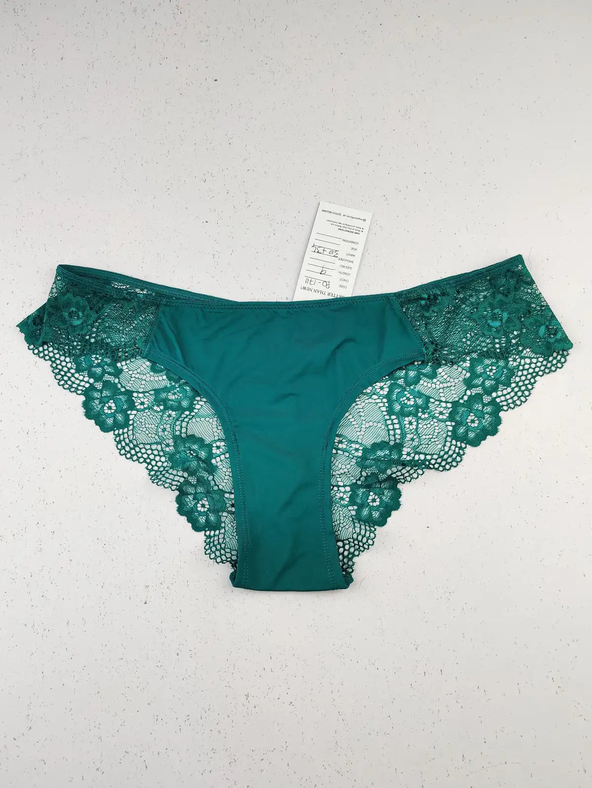Buy online pre-used pre-loved 100% authentic & Original branded Primark (PU-1711) available in Pakistan. Top international brands avilable.
