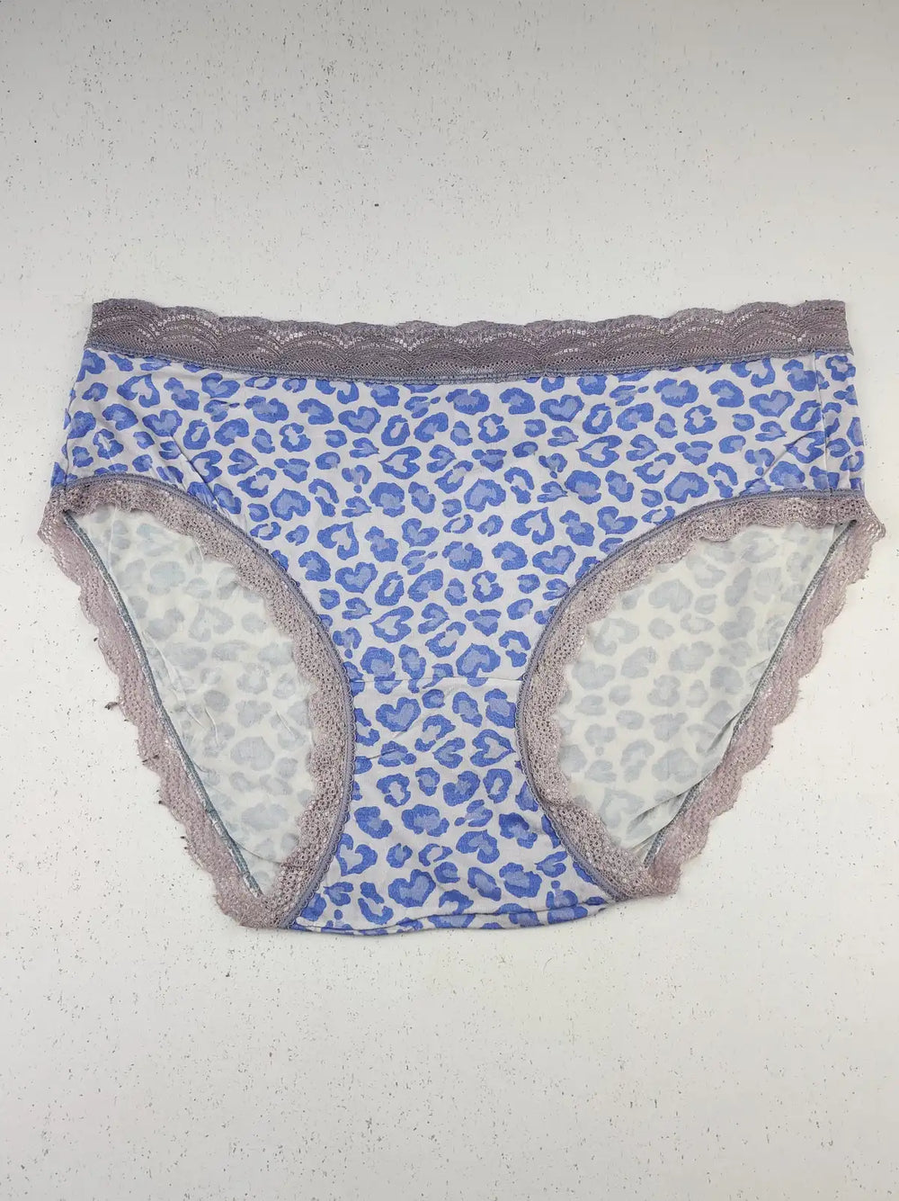 Buy online pre-used pre-loved 100% authentic & Original branded Stripe Stare (PU-1715) available in Pakistan. Top international brands avilable.