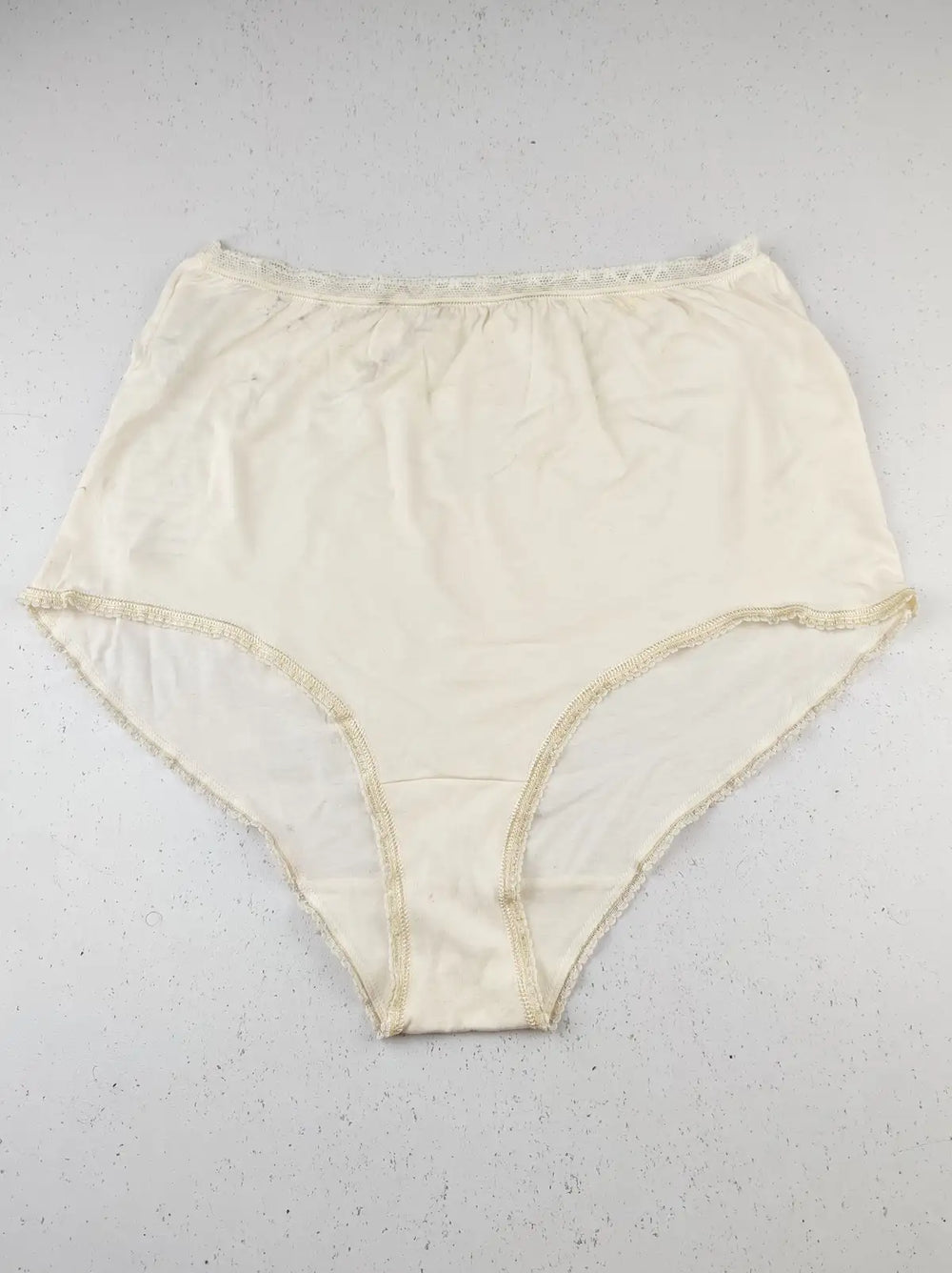 Buy online pre-used pre-loved 100% authentic & Original branded Marks & Spencer (PU-1738) available in Pakistan. Top international brands avilable.