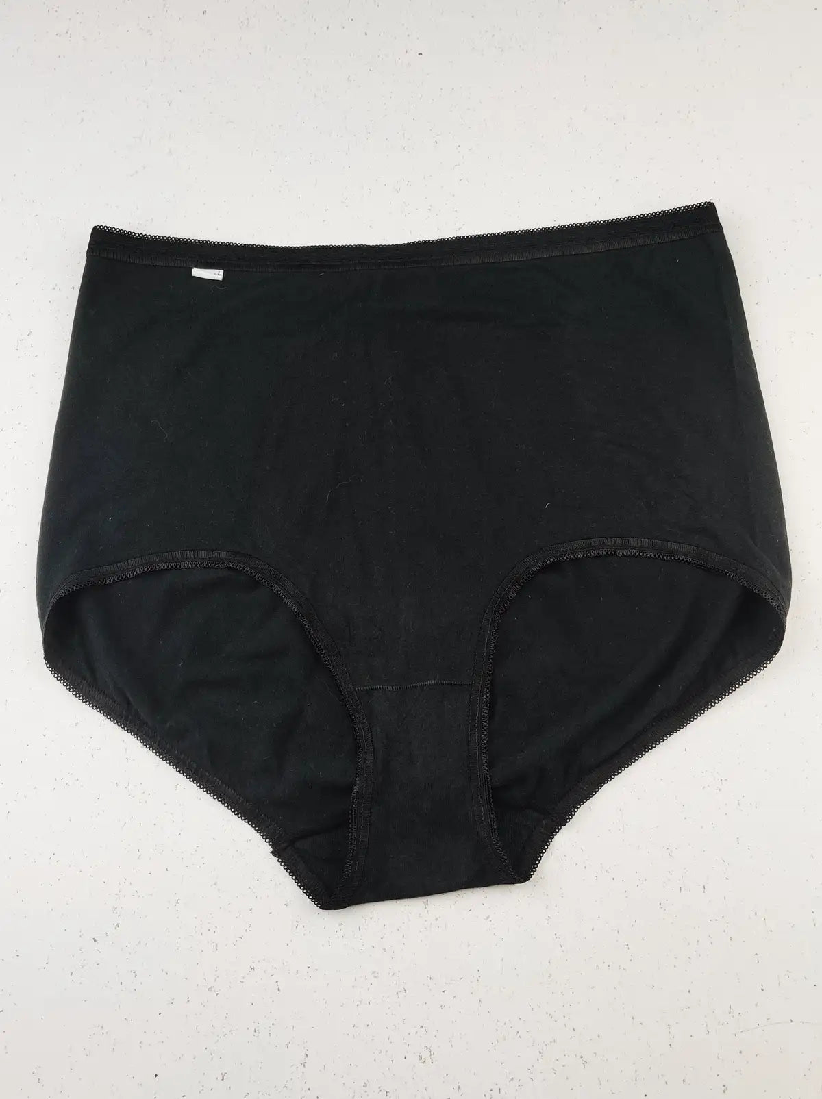 Buy online pre-used pre-loved 100% authentic & Original branded Smooth (PU-1784) available in Pakistan. Top international brands avilable.