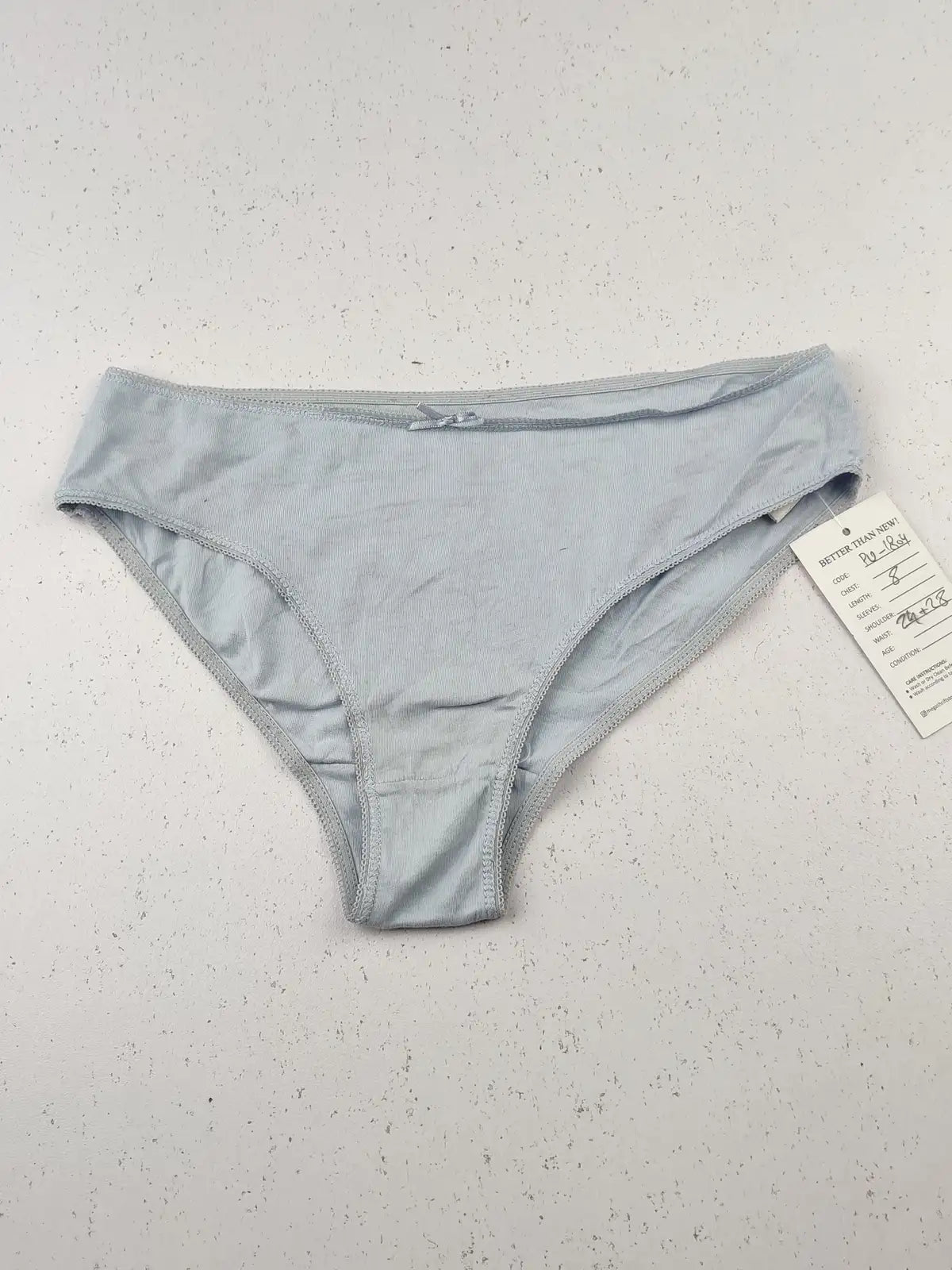 Buy online pre-used pre-loved 100% authentic & Original branded Unknown Brand (PU-1804) available in Pakistan. Top international brands avilable.