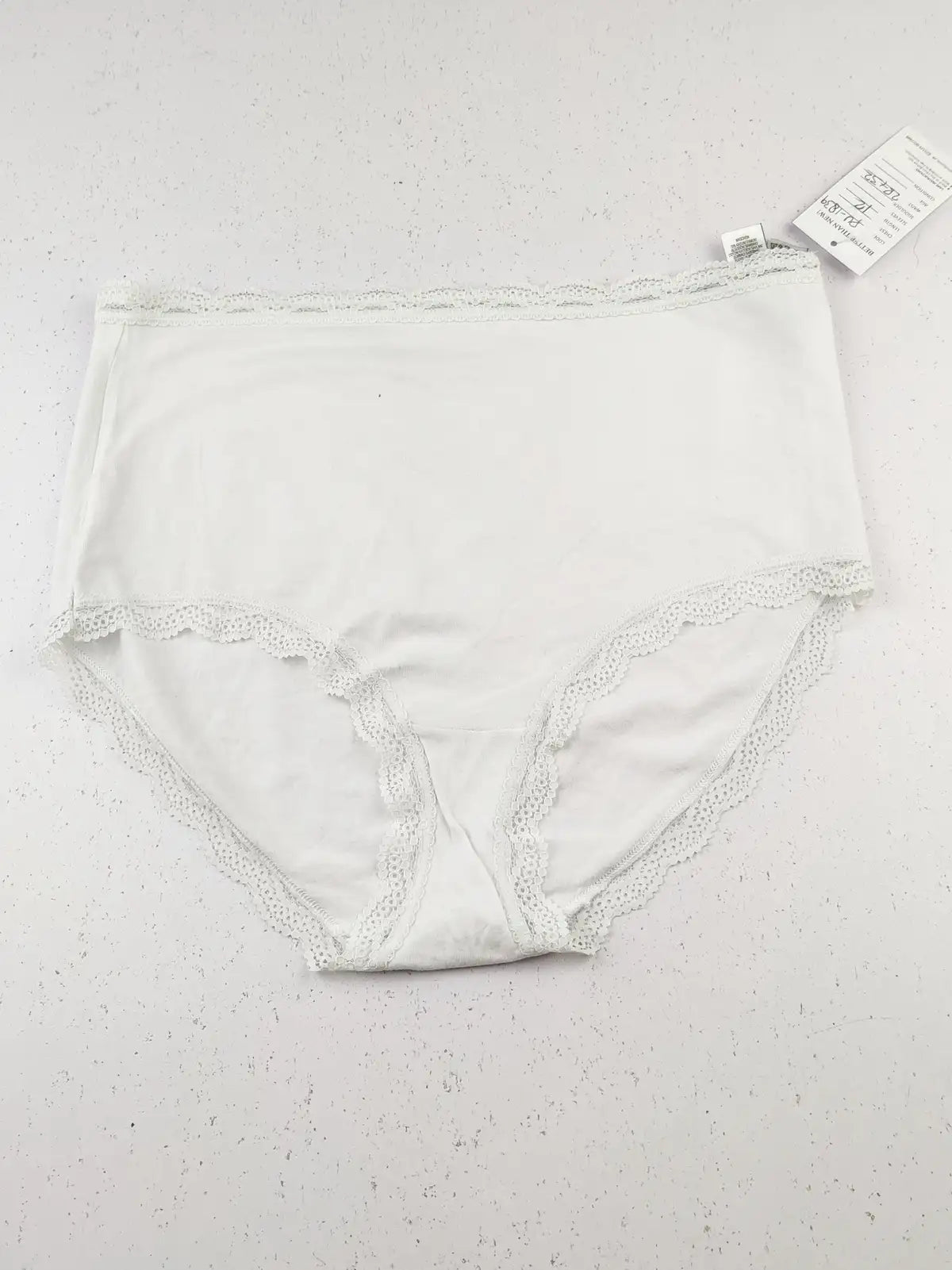 Buy online pre-used pre-loved 100% authentic & Original branded Marks & Spencer (PU-1839) available in Pakistan. Top international brands avilable.