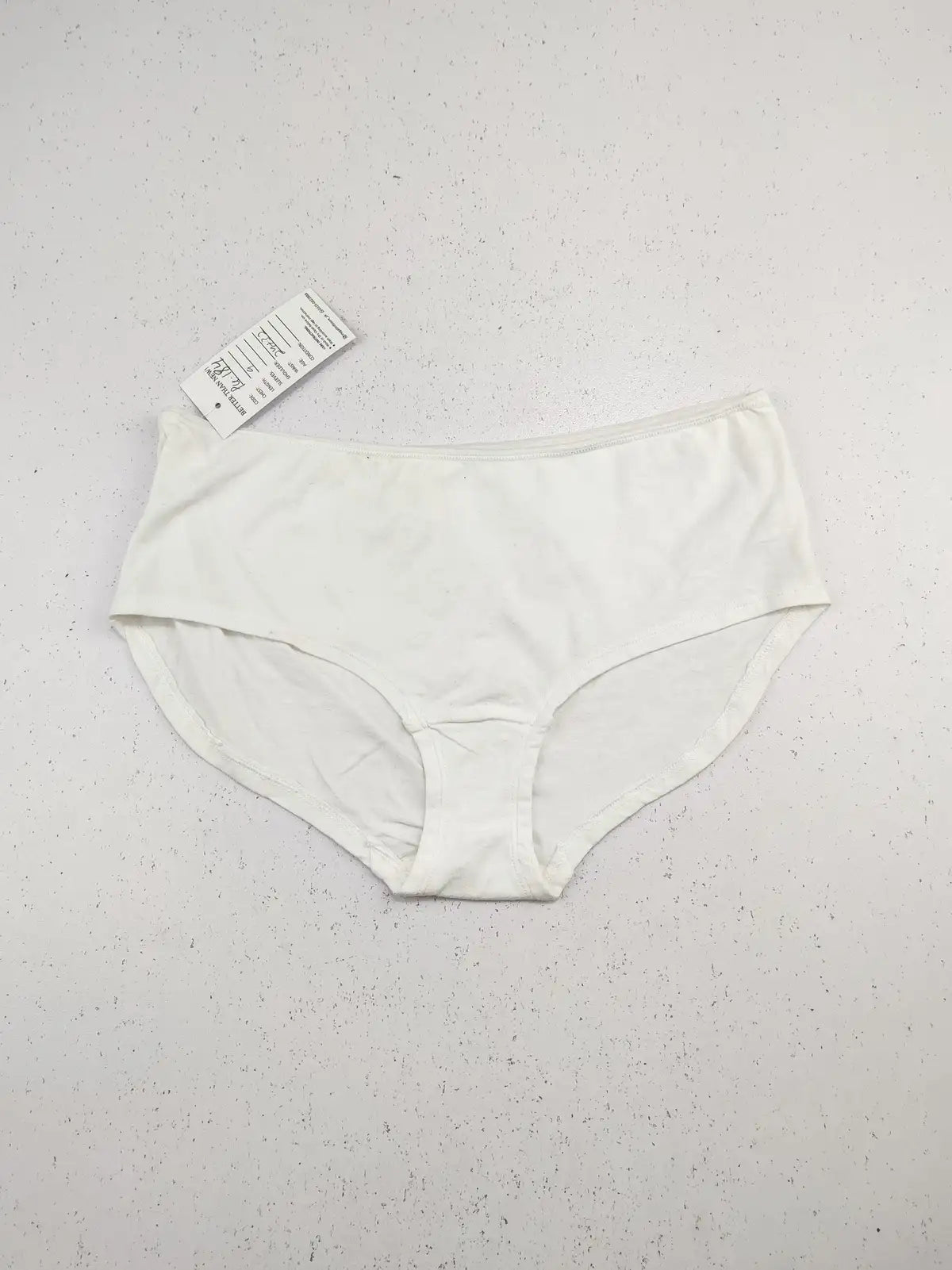 Buy online pre-used pre-loved 100% authentic & Original branded F&F (PU-184) available in Pakistan. Top international brands avilable.