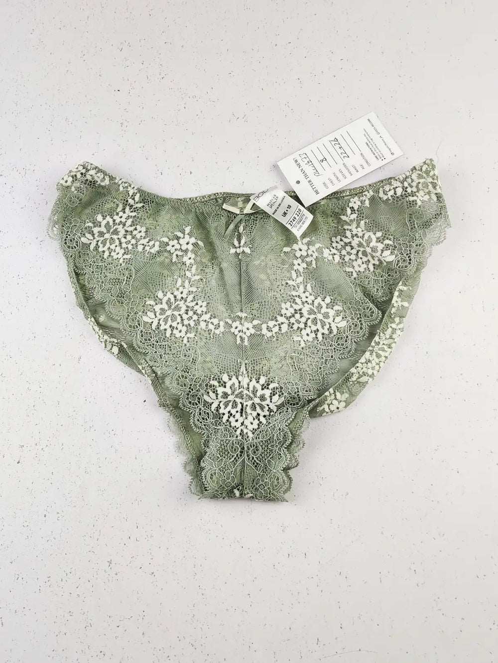 Buy online pre-used pre-loved 100% authentic & Original branded Marks & Spencer (PU-1873) available in Pakistan. Top international brands avilable.