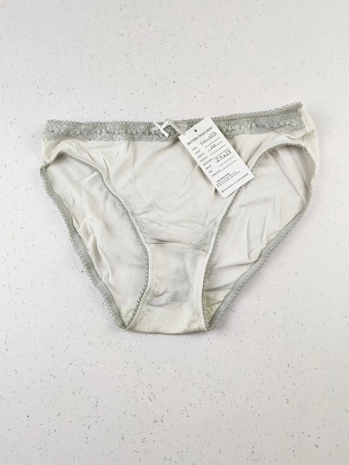 Buy online pre-used pre-loved 100% authentic & Original branded Skin To Skin (PU-1878) available in Pakistan. Top international brands avilable.