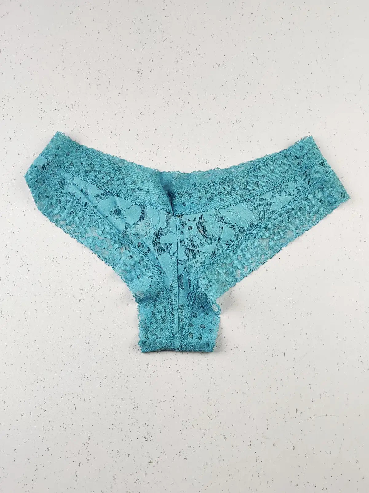 Buy online pre-used pre-loved 100% authentic & Original branded Victoria Secret (PU-1884) available in Pakistan. Top international brands avilable.