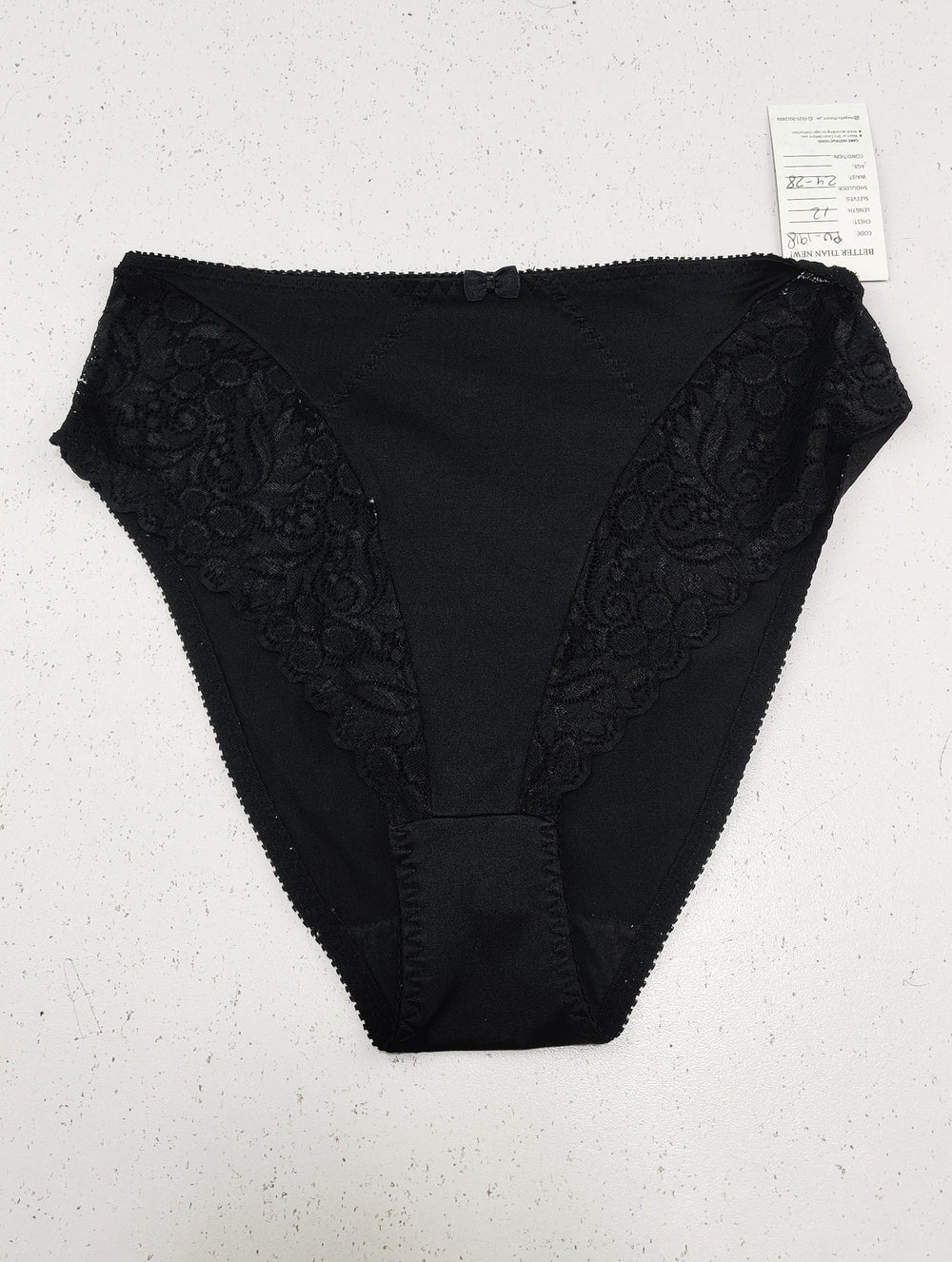 Buy online pre-used pre-loved 100% authentic & Original branded Unknown Brand (PU-1918) available in Pakistan. Top international brands avilable.