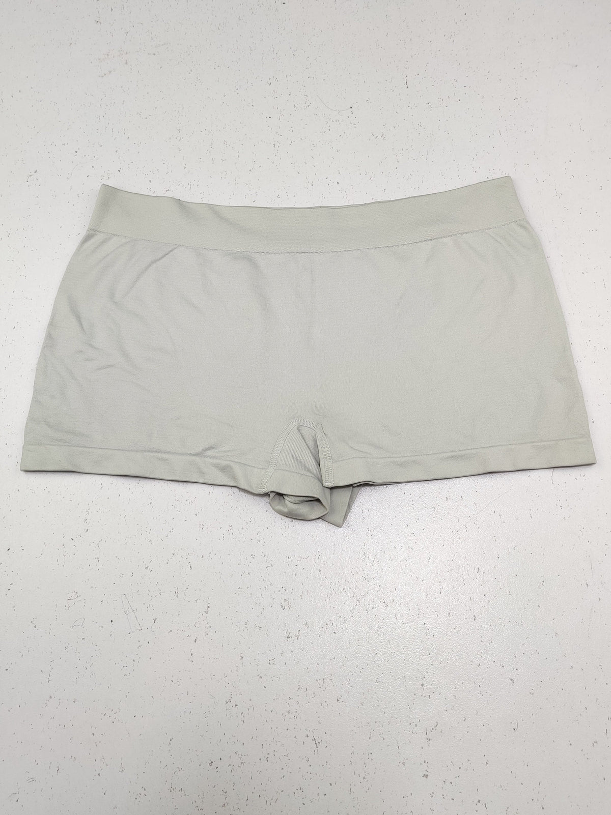 Buy online pre-used pre-loved 100% authentic & Original branded Primark (PU-1920) available in Pakistan. Top international brands avilable.