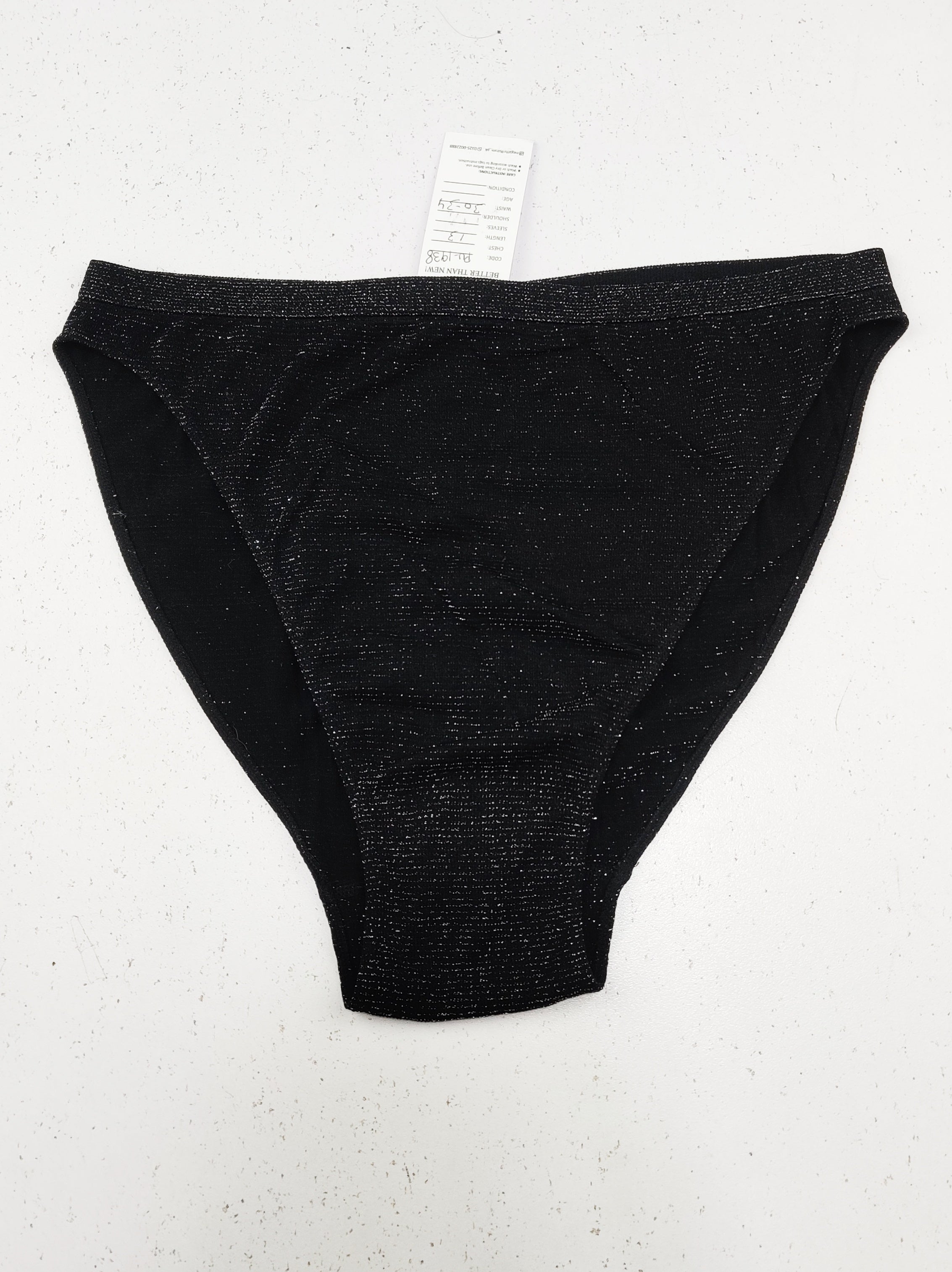 Buy online pre-used pre-loved 100% authentic & Original branded Unknown Brand (PU-1938) available in Pakistan. Top international brands avilable.