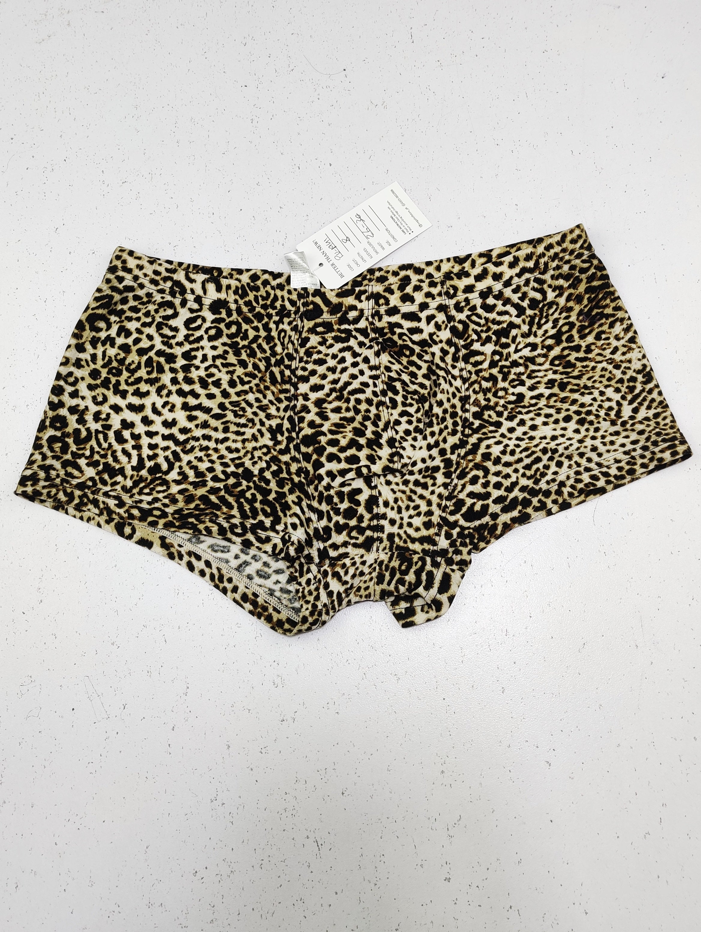 Buy online pre-used pre-loved 100% authentic & Original branded Unknown Brand (PU-1941) available in Pakistan. Top international brands avilable.