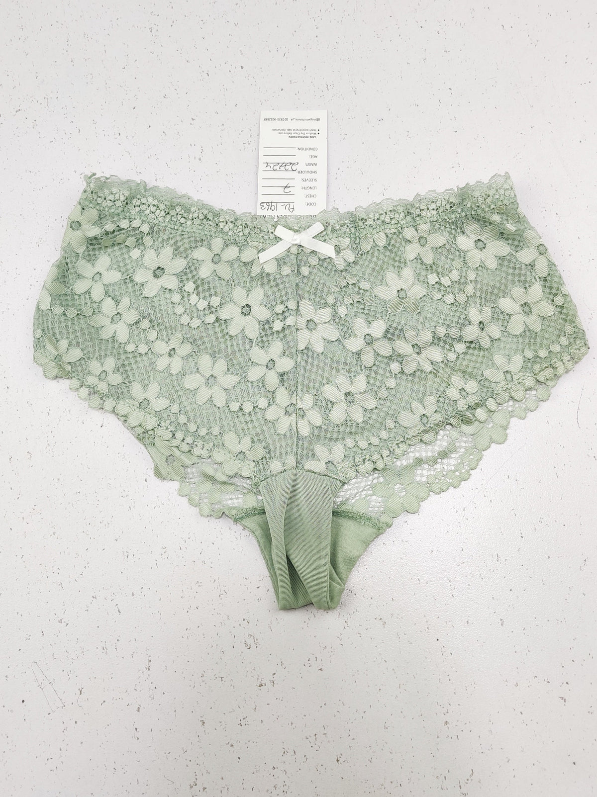 Buy online pre-used pre-loved 100% authentic & Original branded Unknown Brand (PU-1963) available in Pakistan. Top international brands avilable.