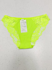 Buy online pre-used pre-loved 100% authentic & Original branded Unknown Brand (PU-1969) available in Pakistan. Top international brands avilable.