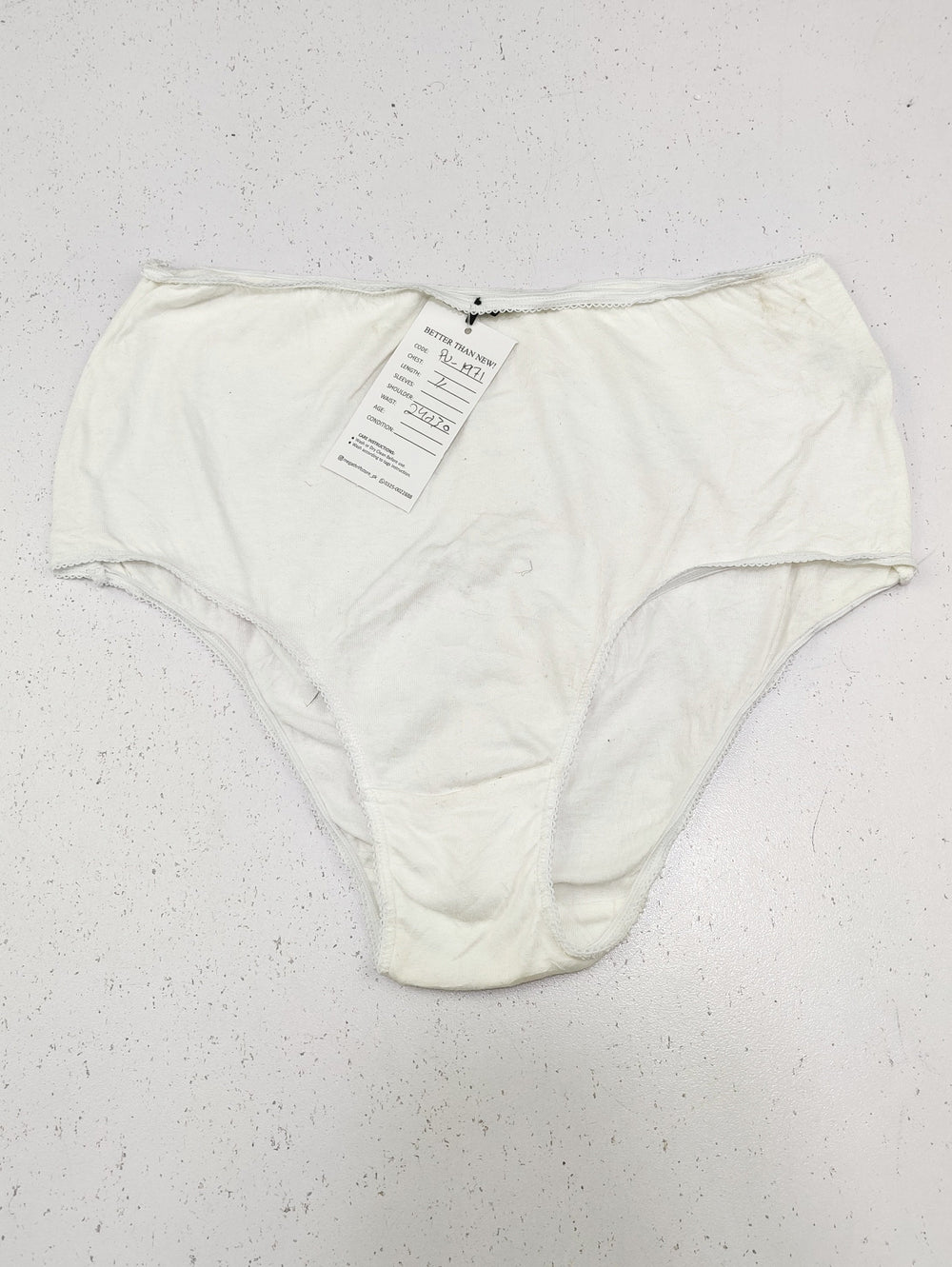 Buy online pre-used pre-loved 100% authentic & Original branded Secret Possessions (PU-1971) available in Pakistan. Top international brands avilable.