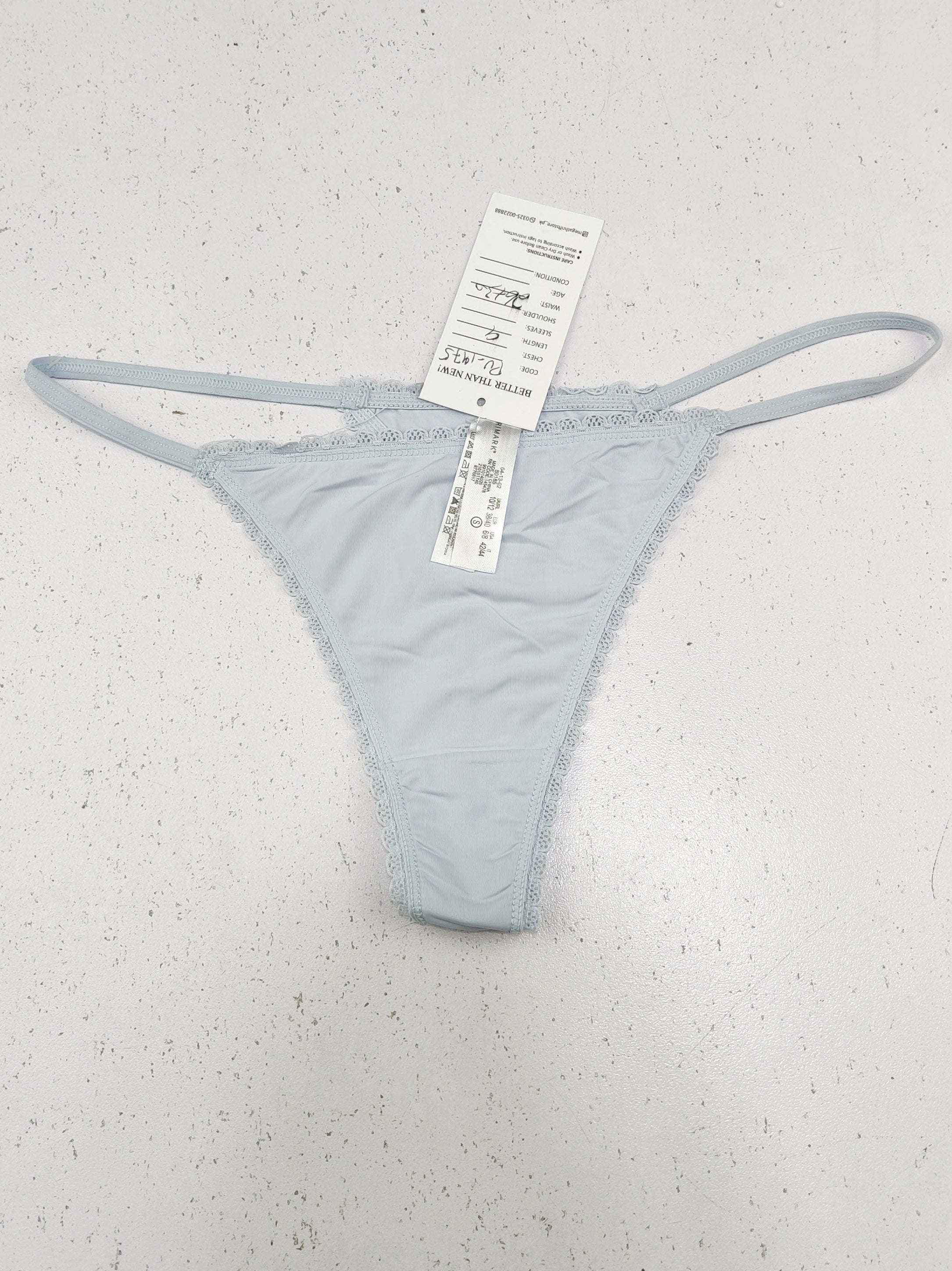Buy online pre-used pre-loved 100% authentic & Original branded Primark (PU-1975) available in Pakistan. Top international brands avilable.