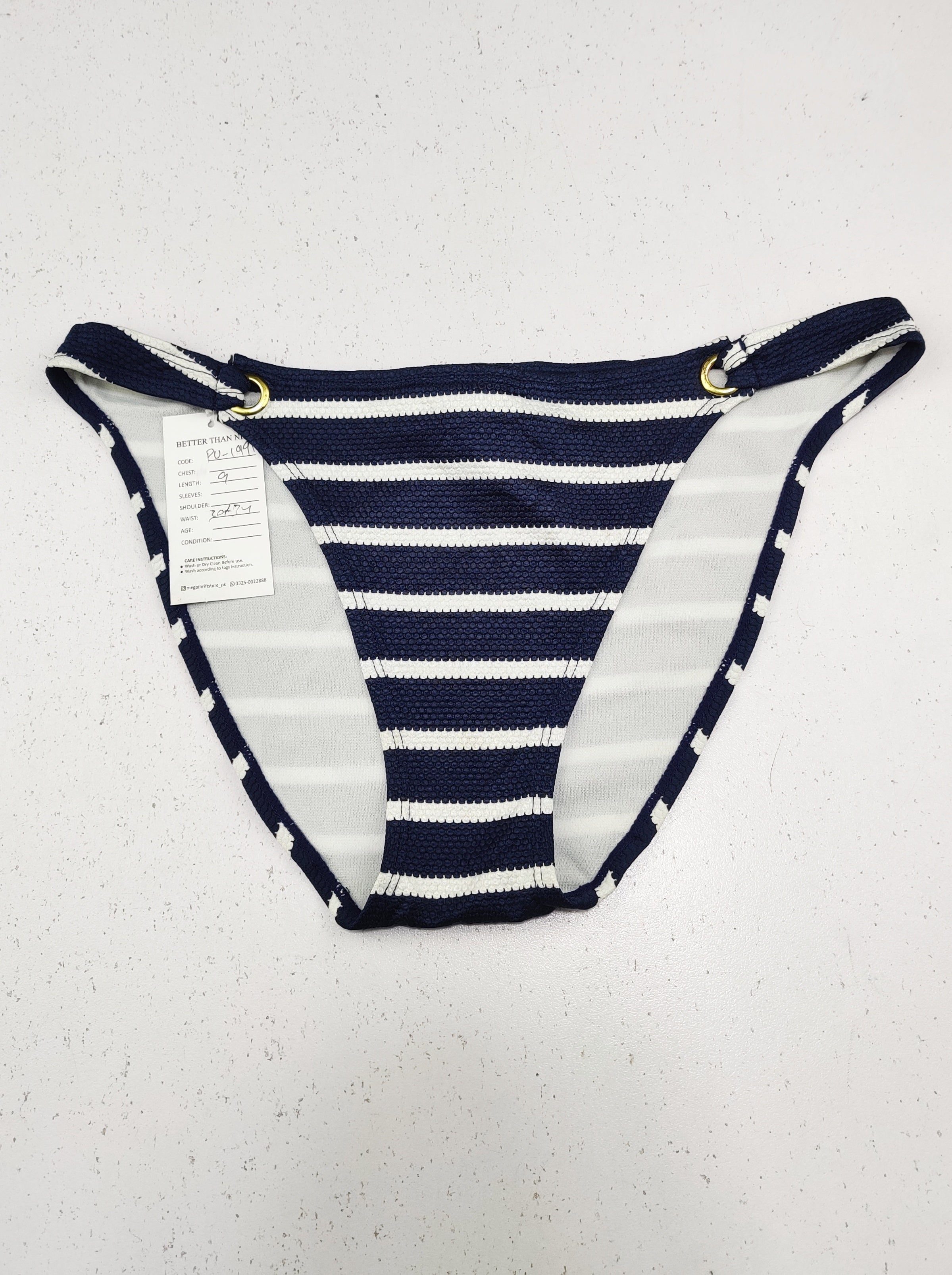 Buy online pre-used pre-loved 100% authentic & Original branded Unknown Brand (PU-1991) available in Pakistan. Top international brands avilable.