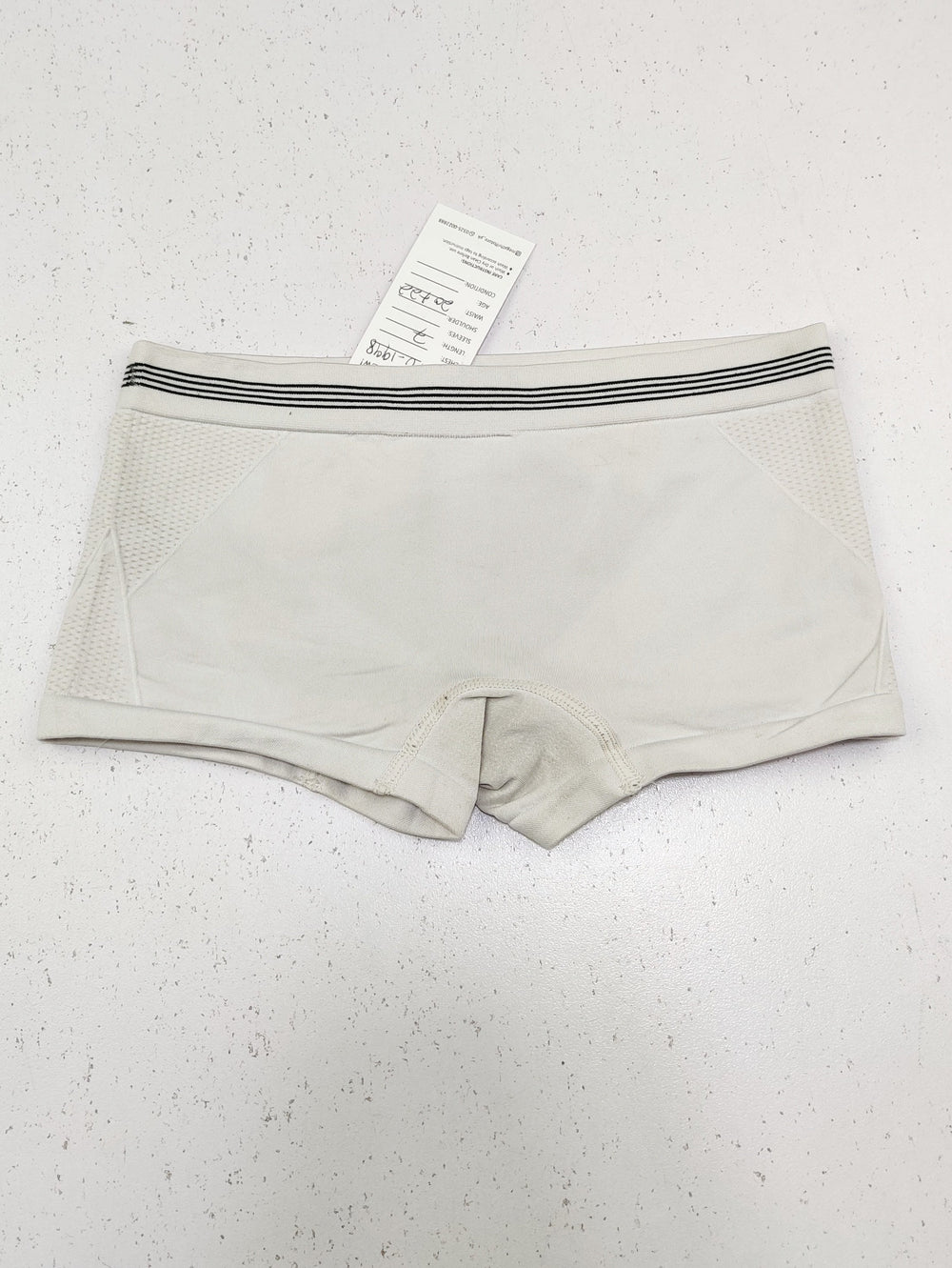 Buy online pre-used pre-loved 100% authentic & Original branded Primark (PU-1998) available in Pakistan. Top international brands avilable.