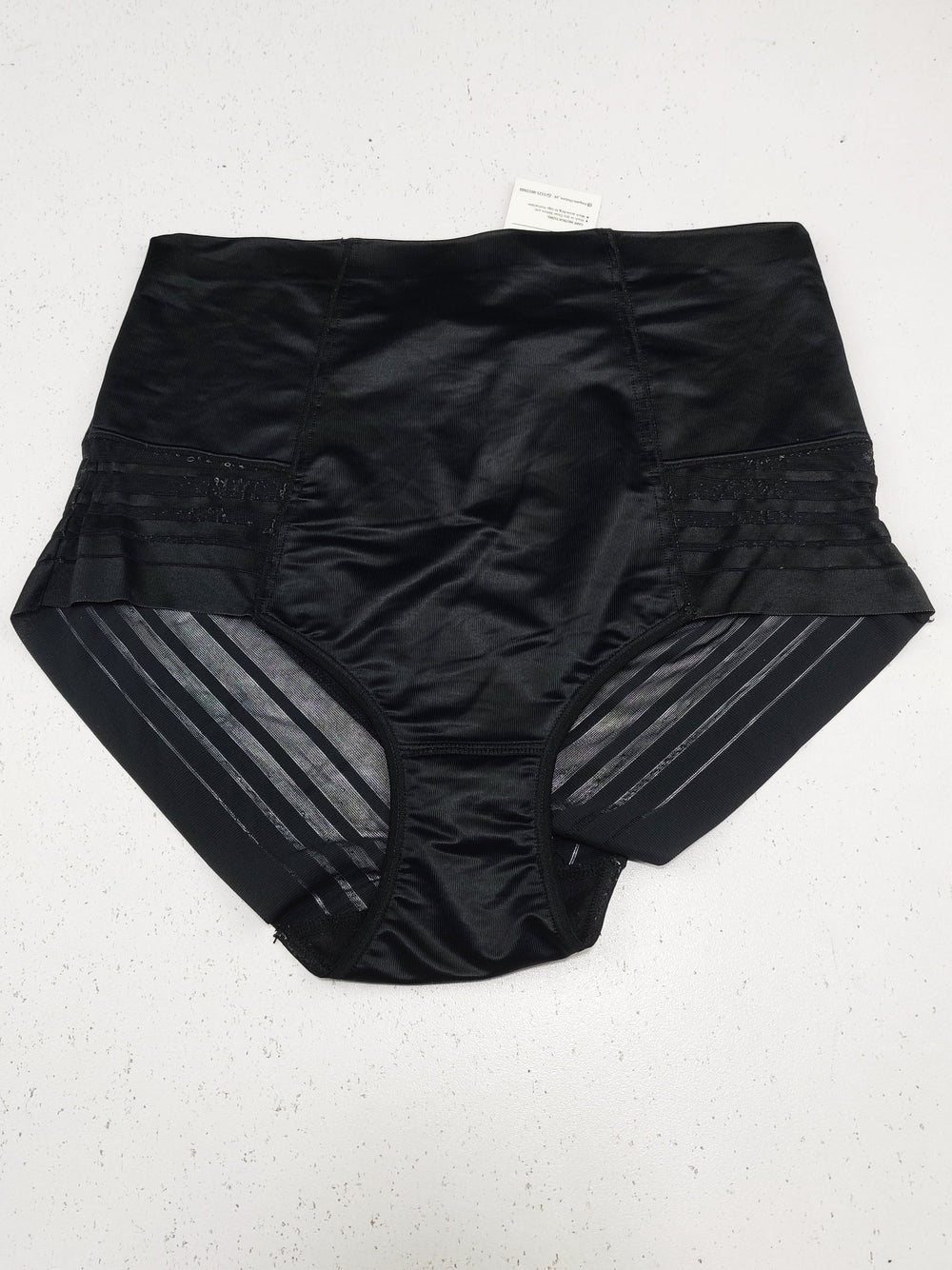 Buy online pre-used pre-loved 100% authentic & Original branded F&F (PU-2009) available in Pakistan. Top international brands avilable.