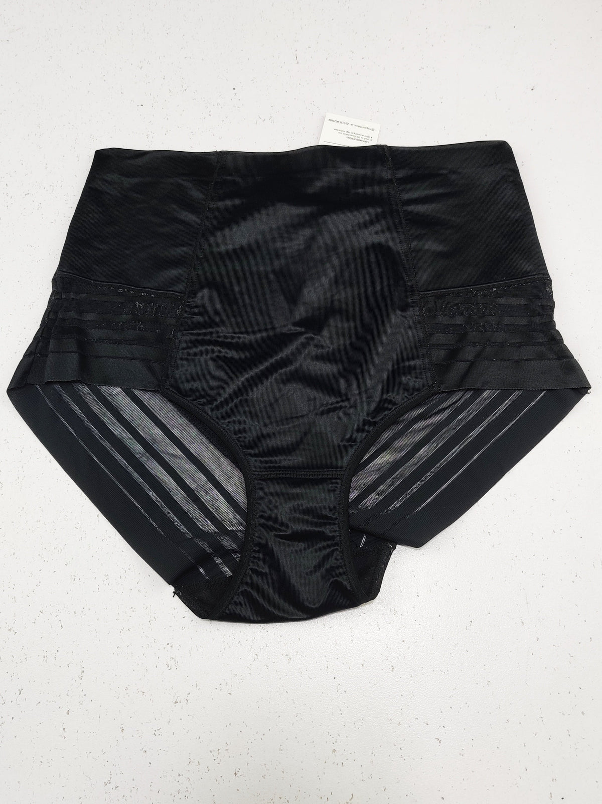 Buy online pre-used pre-loved 100% authentic & Original branded F&F (PU-2009) available in Pakistan. Top international brands avilable.