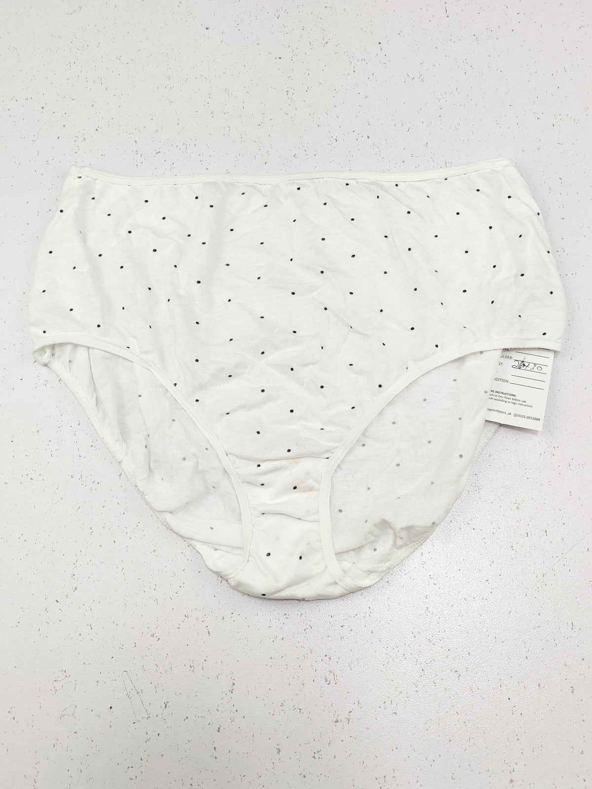 Buy online pre-used pre-loved 100% authentic & Original branded Primark (PU-2033) available in Pakistan. Top international brands avilable.