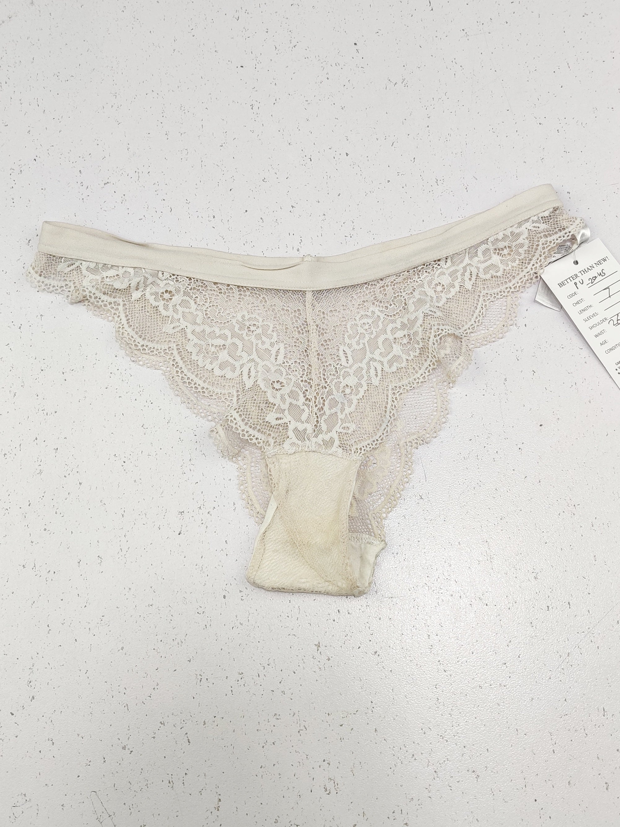Buy online pre-used pre-loved 100% authentic & Original branded Primark (PU-2045) available in Pakistan. Top international brands avilable.