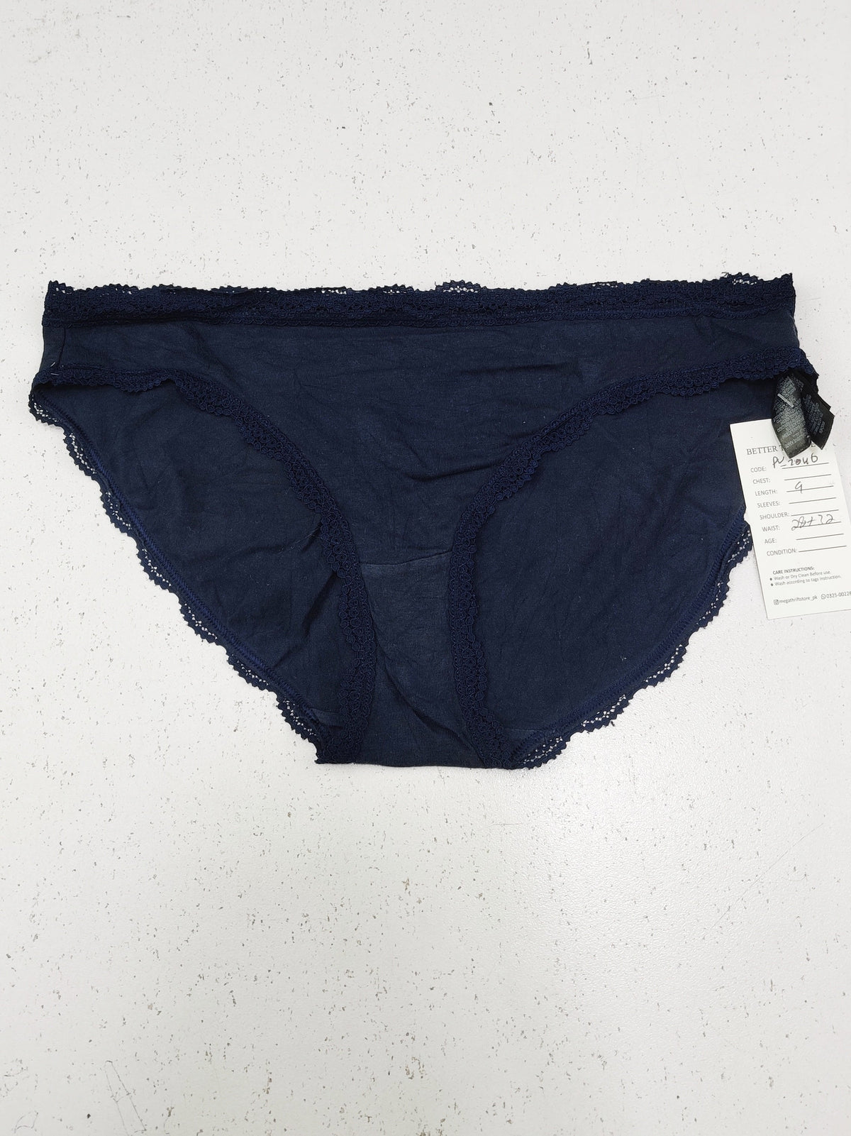 Buy online pre-used pre-loved 100% authentic & Original branded Marks & Spencer (PU-2046) available in Pakistan. Top international brands avilable.