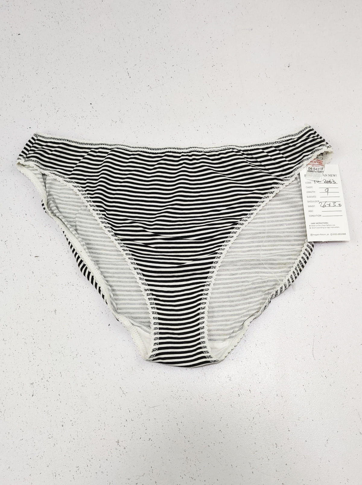 Buy online pre-used pre-loved 100% authentic & Original branded Dunnes Stores (PU-2063) available in Pakistan. Top international brands avilable.