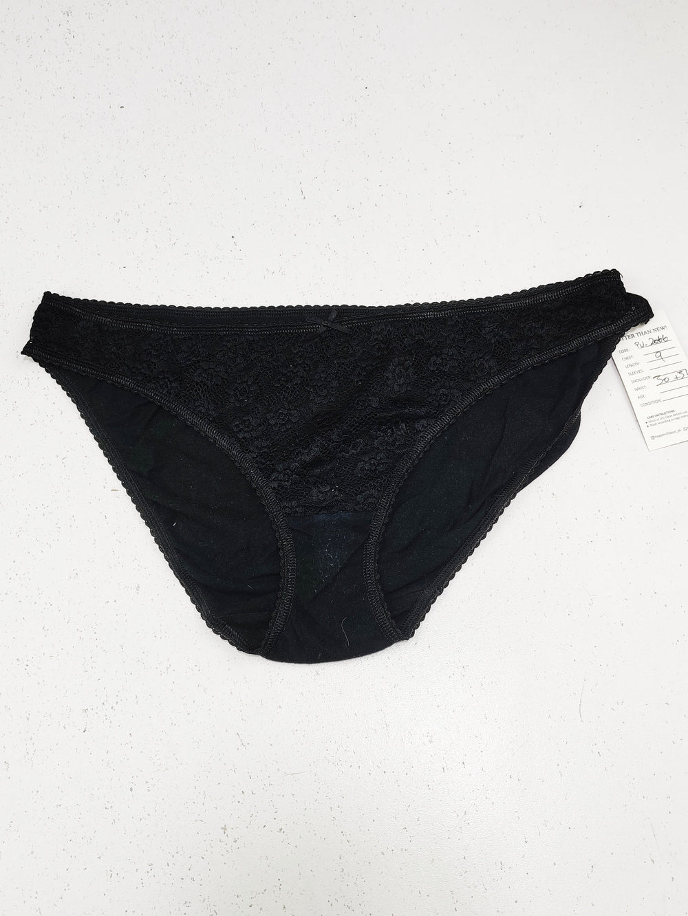 Buy online pre-used pre-loved 100% authentic & Original branded Unknown Brand (PU-2066) available in Pakistan. Top international brands avilable.
