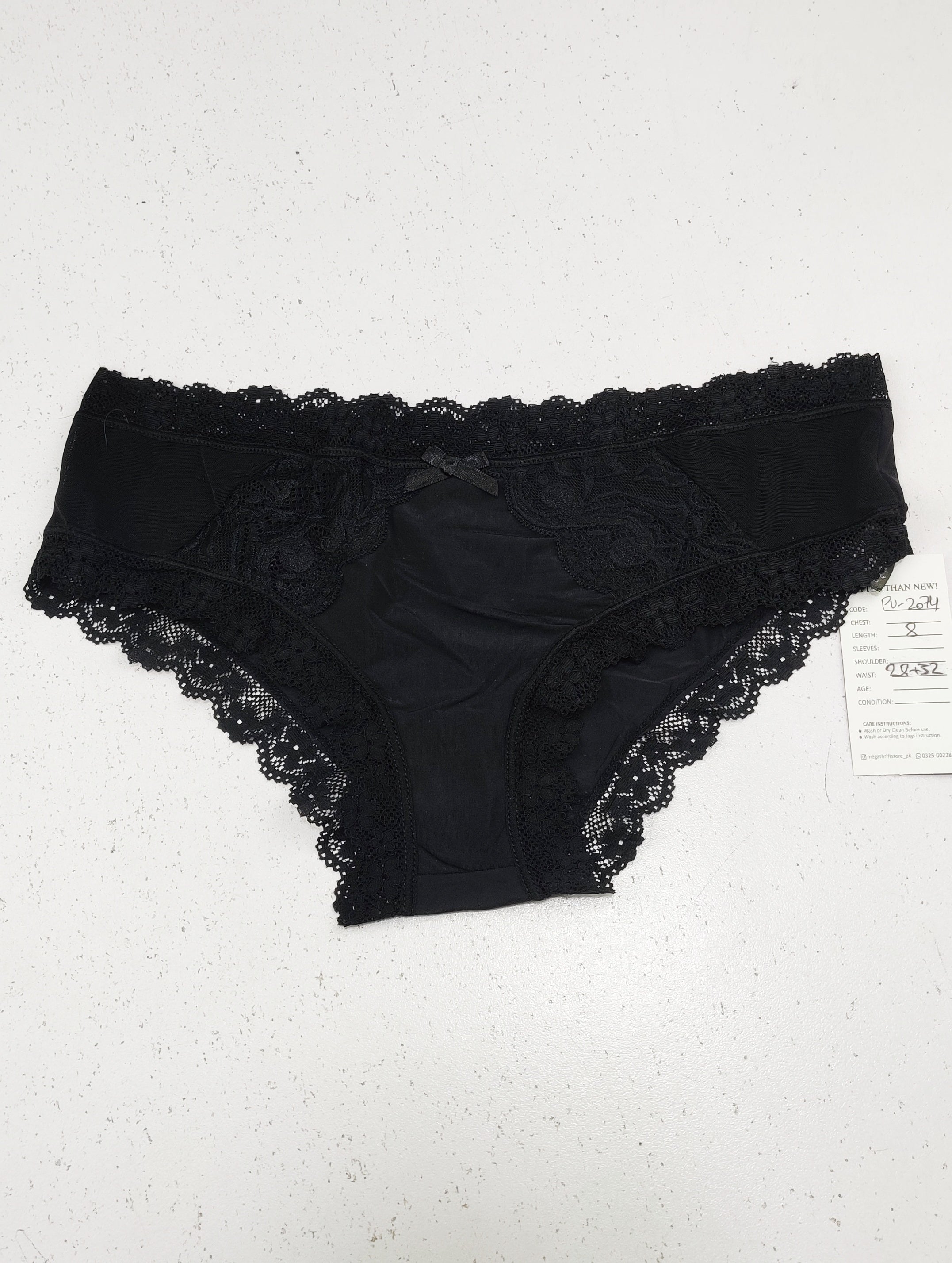 Buy online pre-used pre-loved 100% authentic & Original branded Unknown Brand (PU-2074) available in Pakistan. Top international brands avilable.