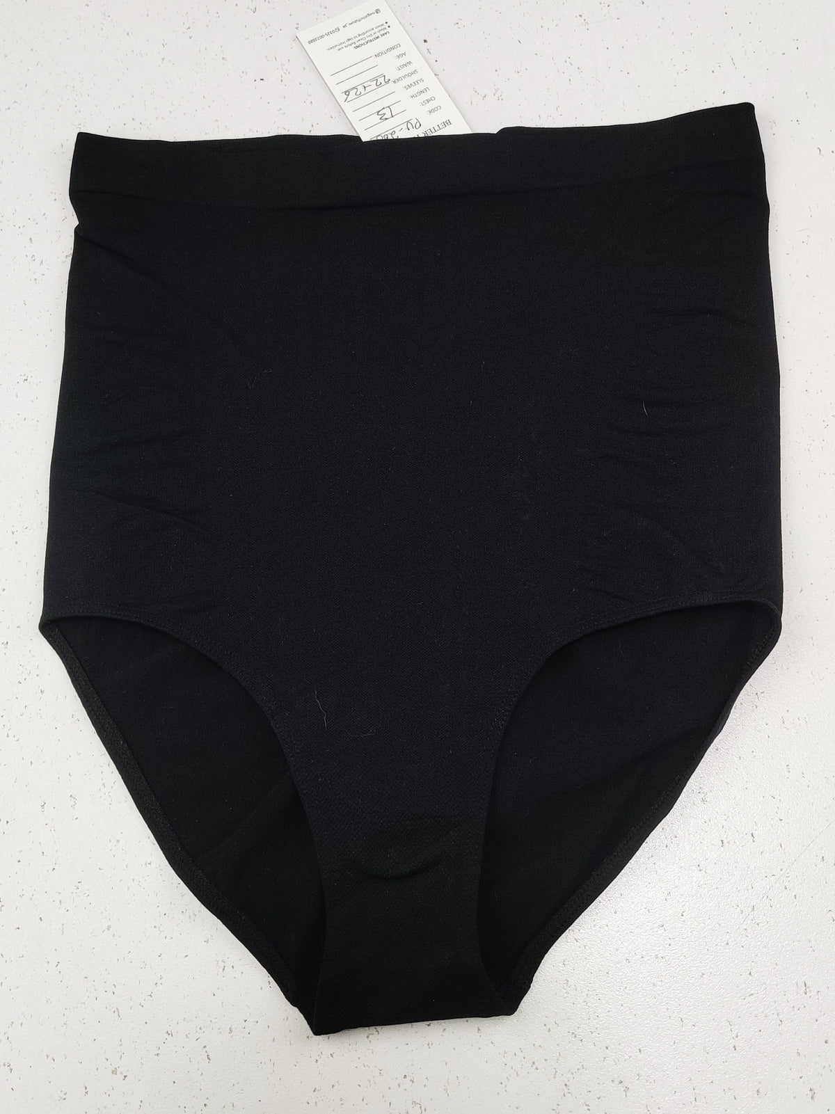 Buy online pre-used pre-loved 100% authentic & Original branded Unknown Brand (PU-2082) available in Pakistan. Top international brands avilable.