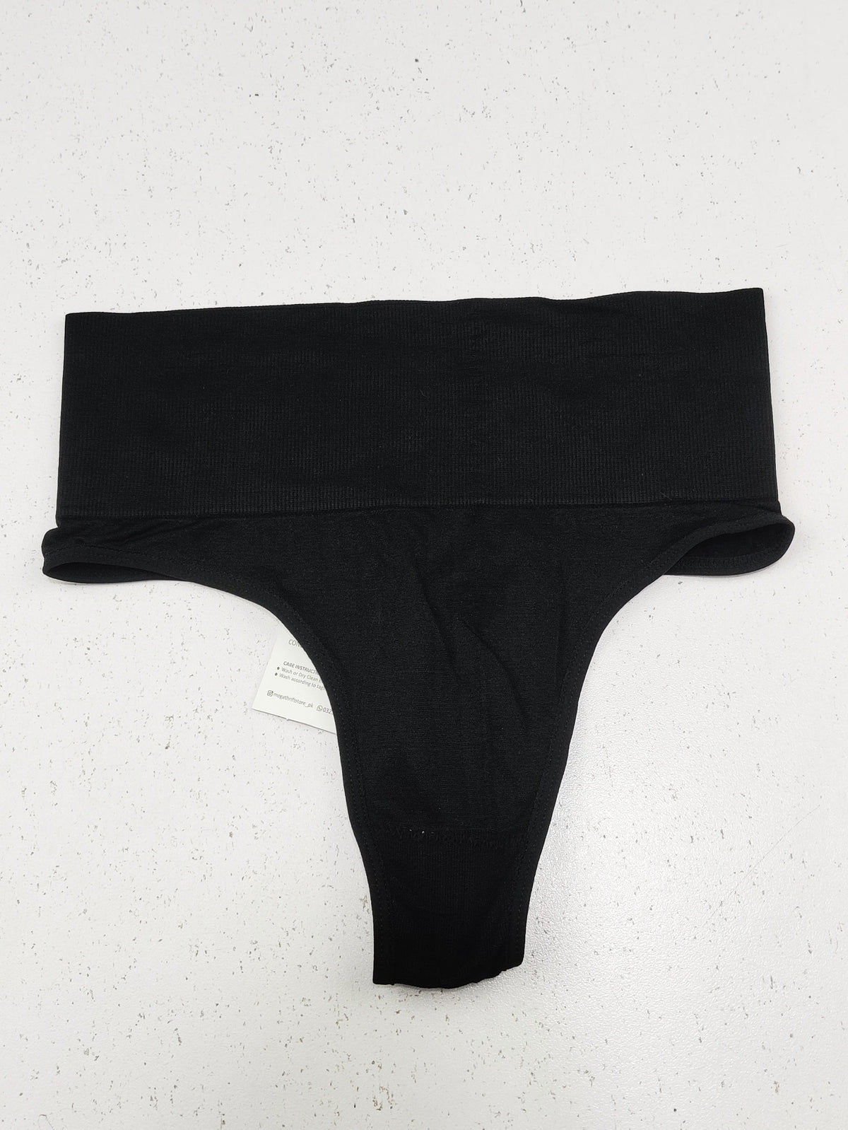 Buy online pre-used pre-loved 100% authentic & Original branded Unknown Brand (PU-2090) available in Pakistan. Top international brands avilable.