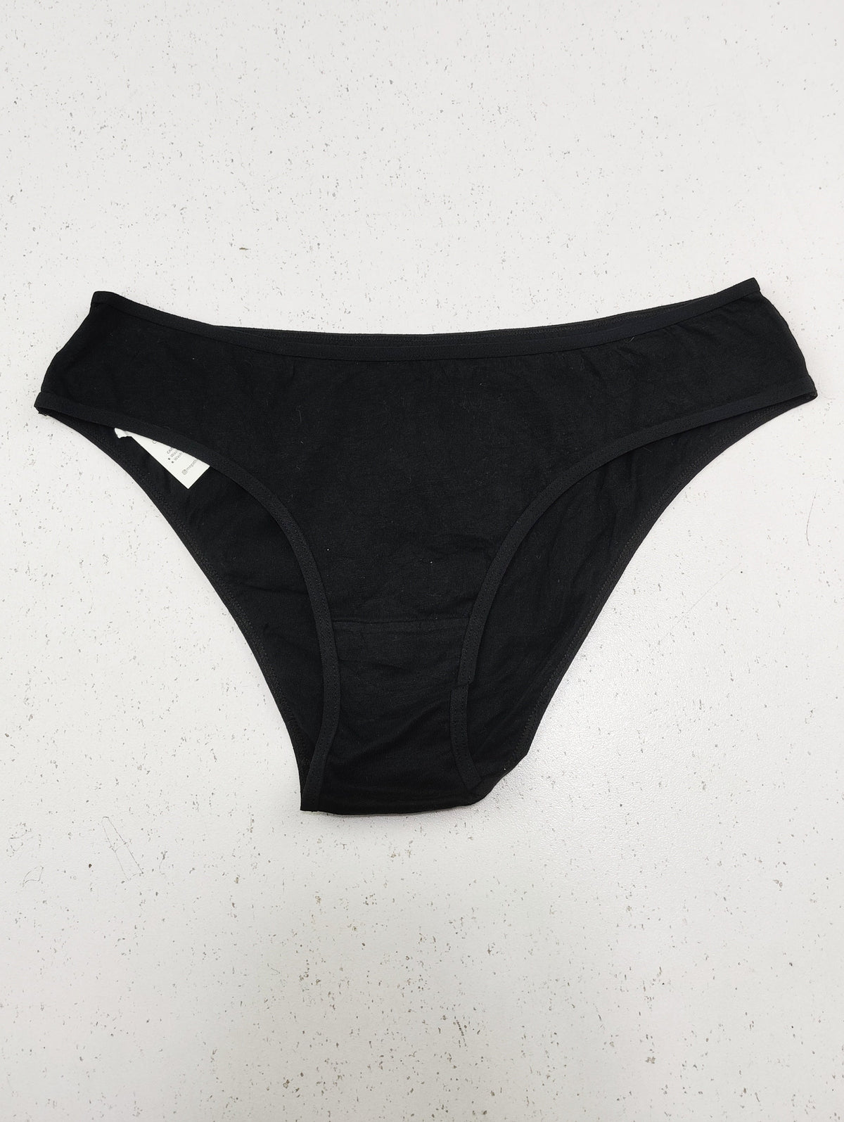 Buy online pre-used pre-loved 100% authentic & Original branded Unknown Brand (PU-2098) available in Pakistan. Top international brands avilable.
