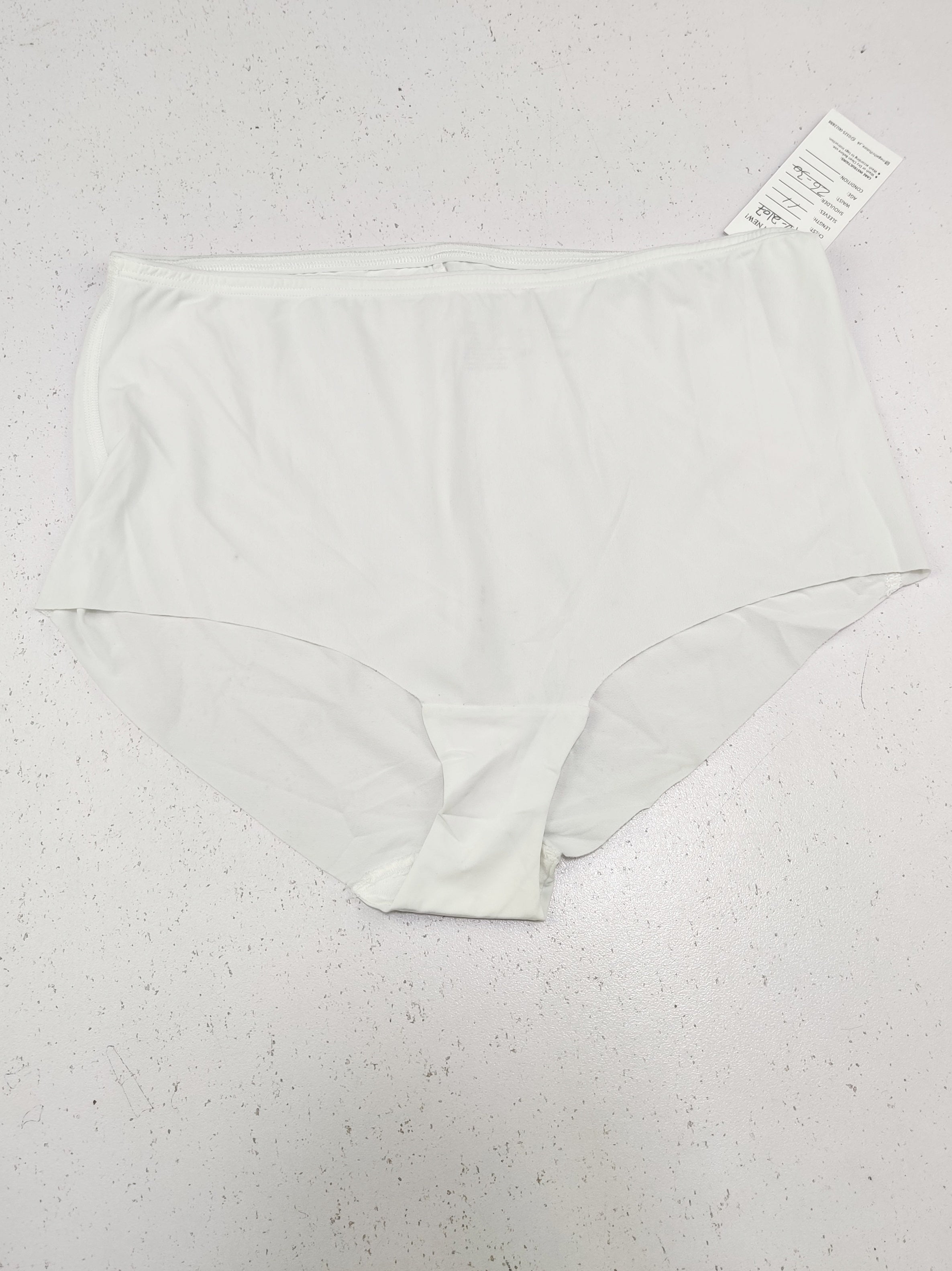 Buy online pre-used pre-loved 100% authentic & Original branded Unknown Brand (PU-2107) available in Pakistan. Top international brands avilable.