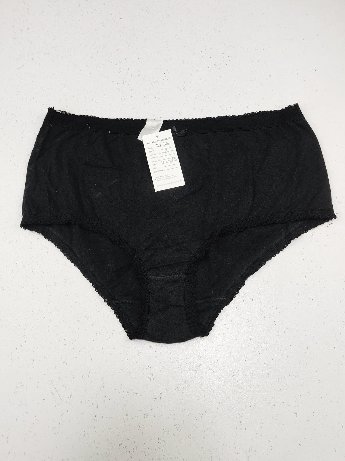 Buy online pre-used pre-loved 100% authentic & Original branded Unknown Brand (PU-2111) available in Pakistan. Top international brands avilable.