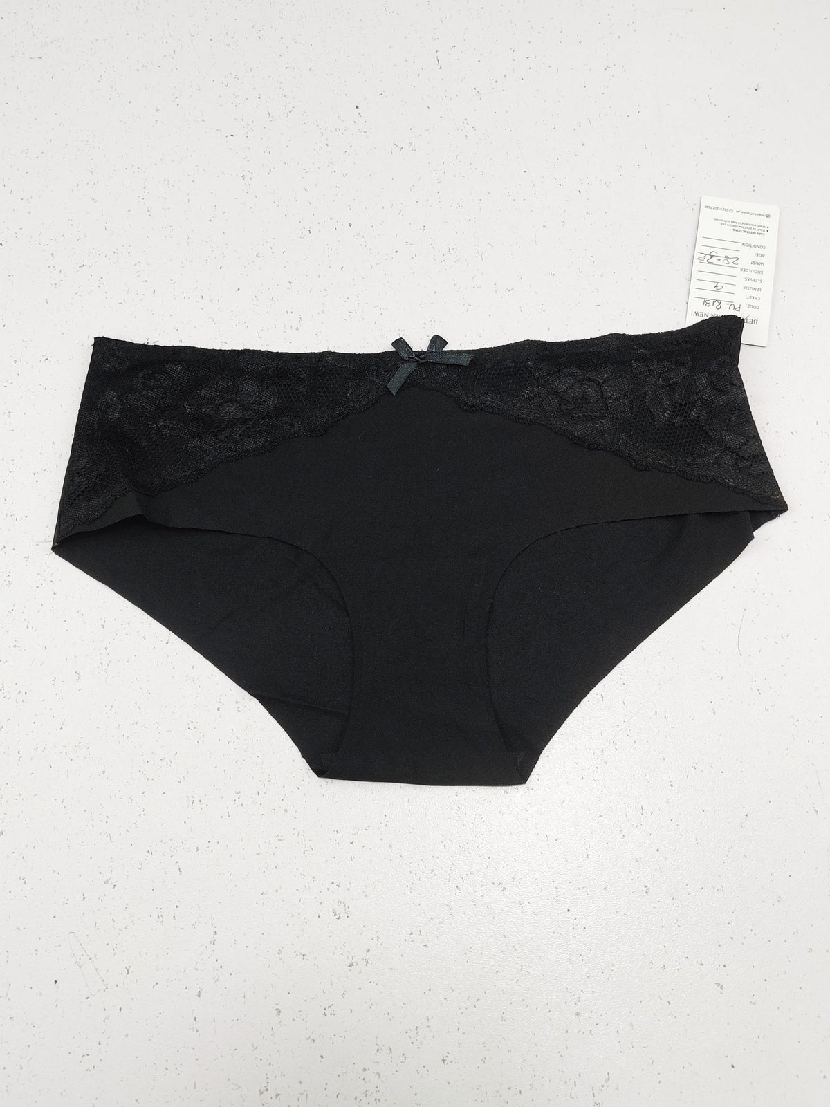 Buy online pre-used pre-loved 100% authentic & Original branded Unknown Brand (PU-2131) available in Pakistan. Top international brands avilable.