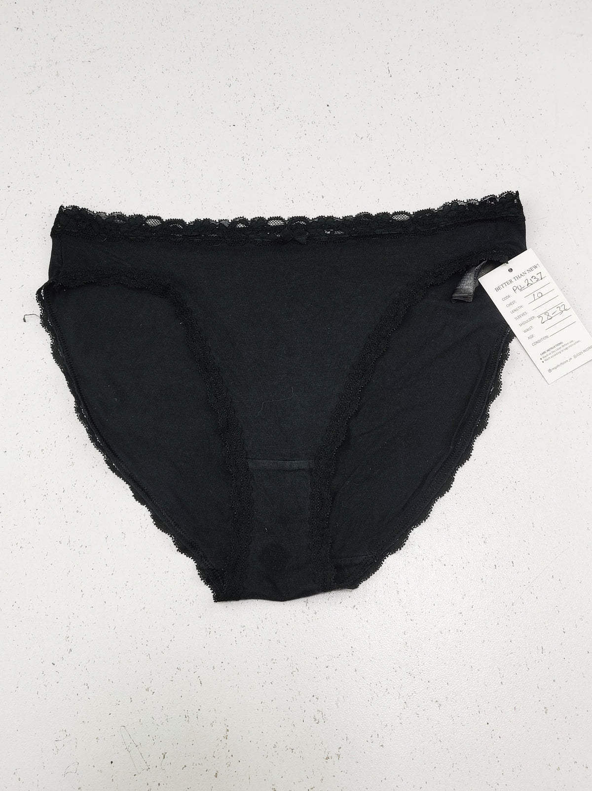 Buy online pre-used pre-loved 100% authentic & Original branded Marks & Spencer (PU-2137) available in Pakistan. Top international brands avilable.
