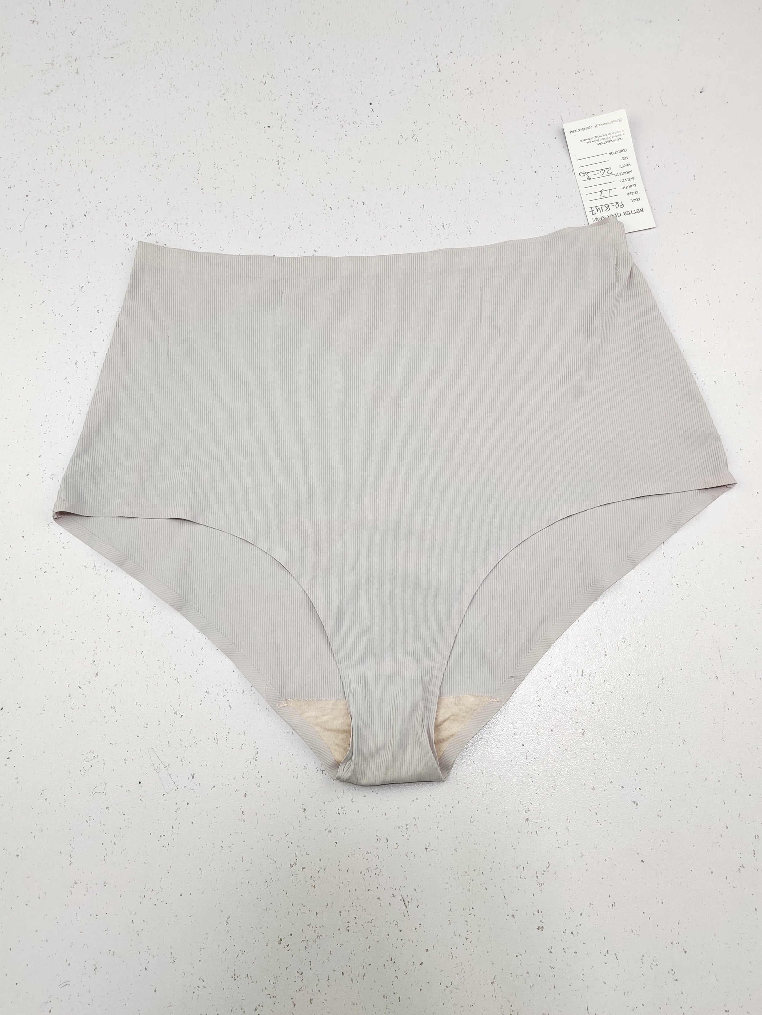 Buy online pre-used pre-loved 100% authentic & Original branded Unknown Brand (PU-2147) available in Pakistan. Top international brands avilable.