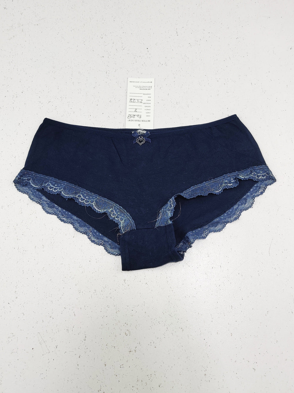 Buy online pre-used pre-loved 100% authentic & Original branded Unknown Brand (PU-2153) available in Pakistan. Top international brands avilable.