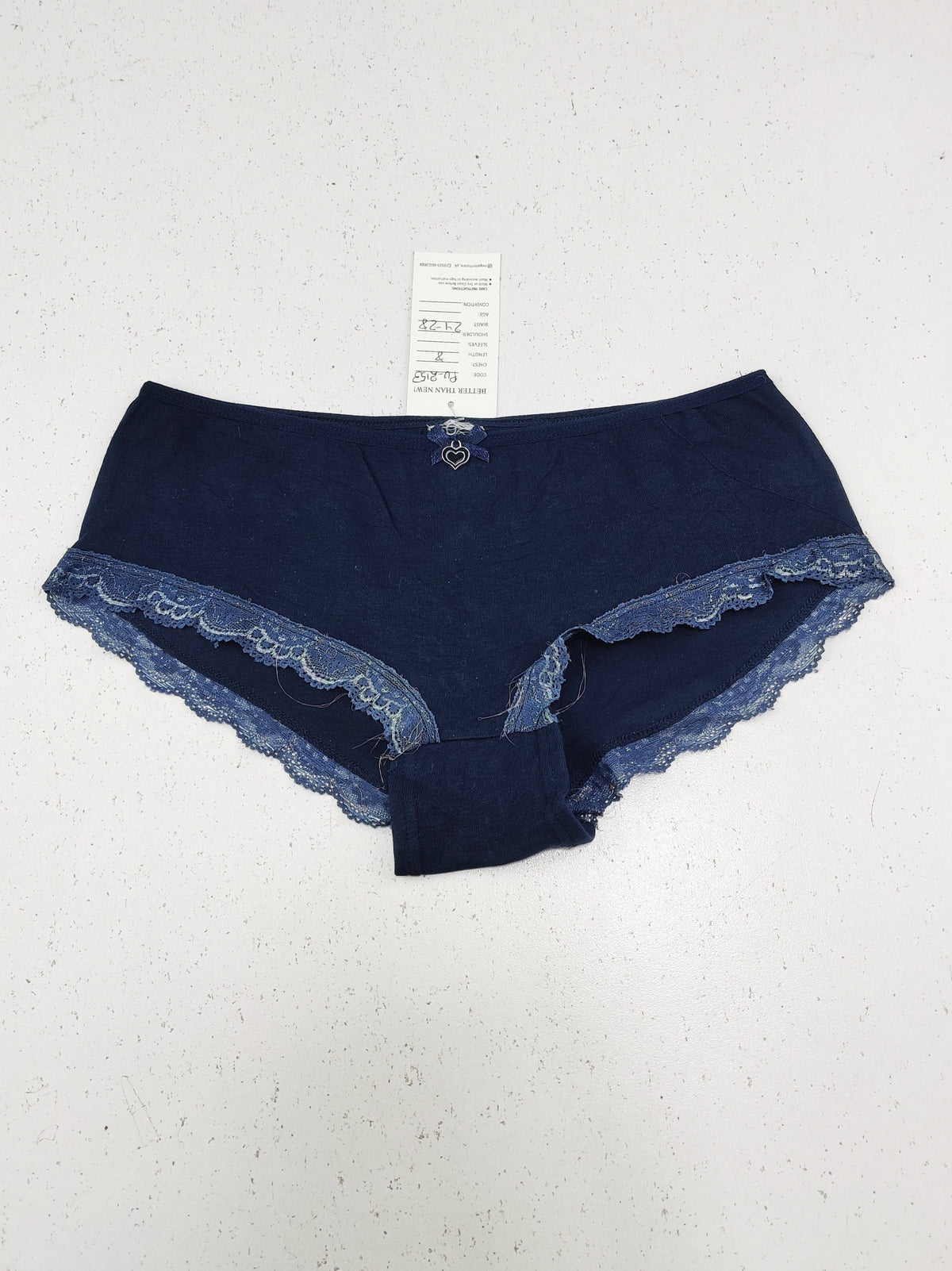 Buy online pre-used pre-loved 100% authentic & Original branded Unknown Brand (PU-2153) available in Pakistan. Top international brands avilable.