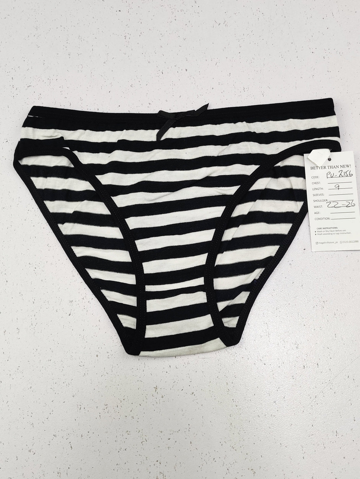 Buy online pre-used pre-loved 100% authentic & Original branded Unknown Brand (PU-2156) available in Pakistan. Top international brands avilable.