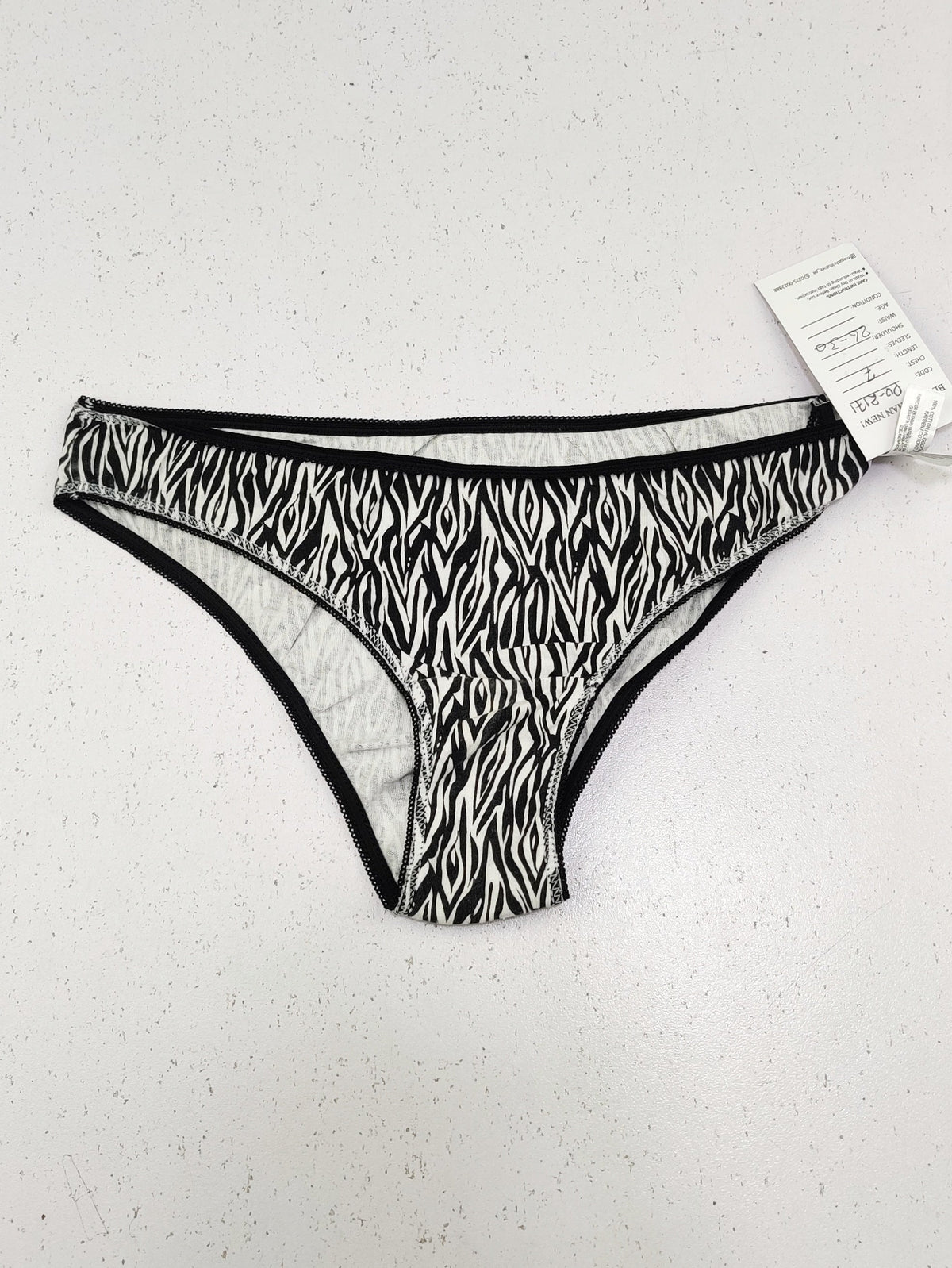 Buy online pre-used pre-loved 100% authentic & Original branded Secret Possessions (PU-2171) available in Pakistan. Top international brands avilable.